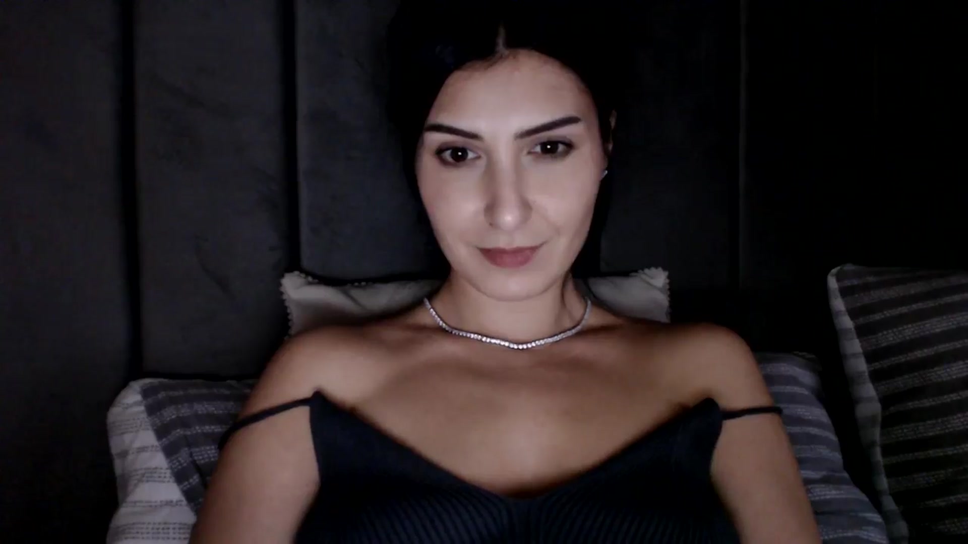 Gallery image thumbnail from LavIson's myfreecams stream on, 02/10/2025, 15:14 image 11 of 20