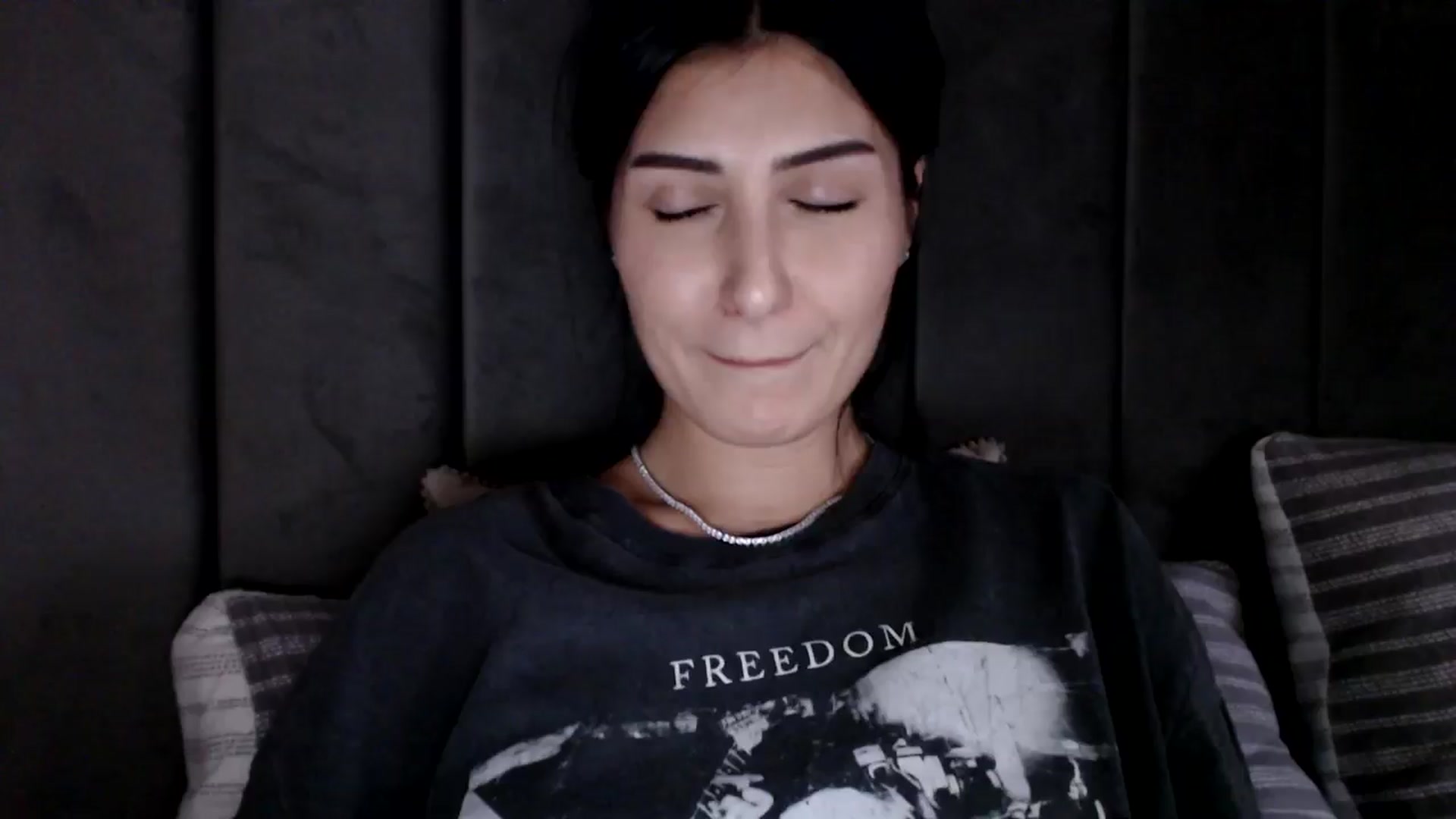Gallery image thumbnail from LavIson's myfreecams stream on, 02/10/2025, 15:14 image 1 of 20