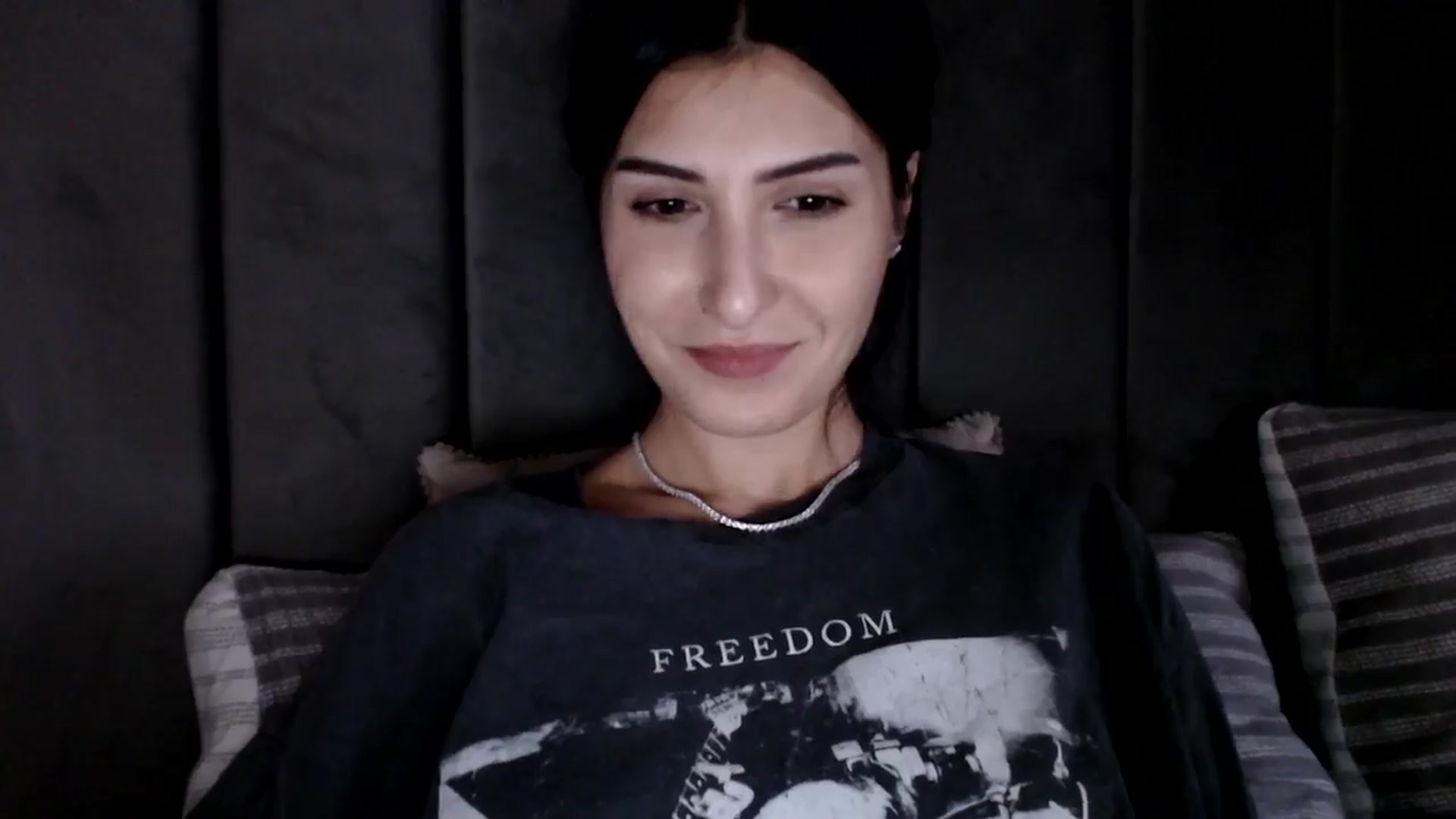 Gallery image thumbnail from LavIson's myfreecams stream on, 02/10/2025, 15:14 image 4 of 20