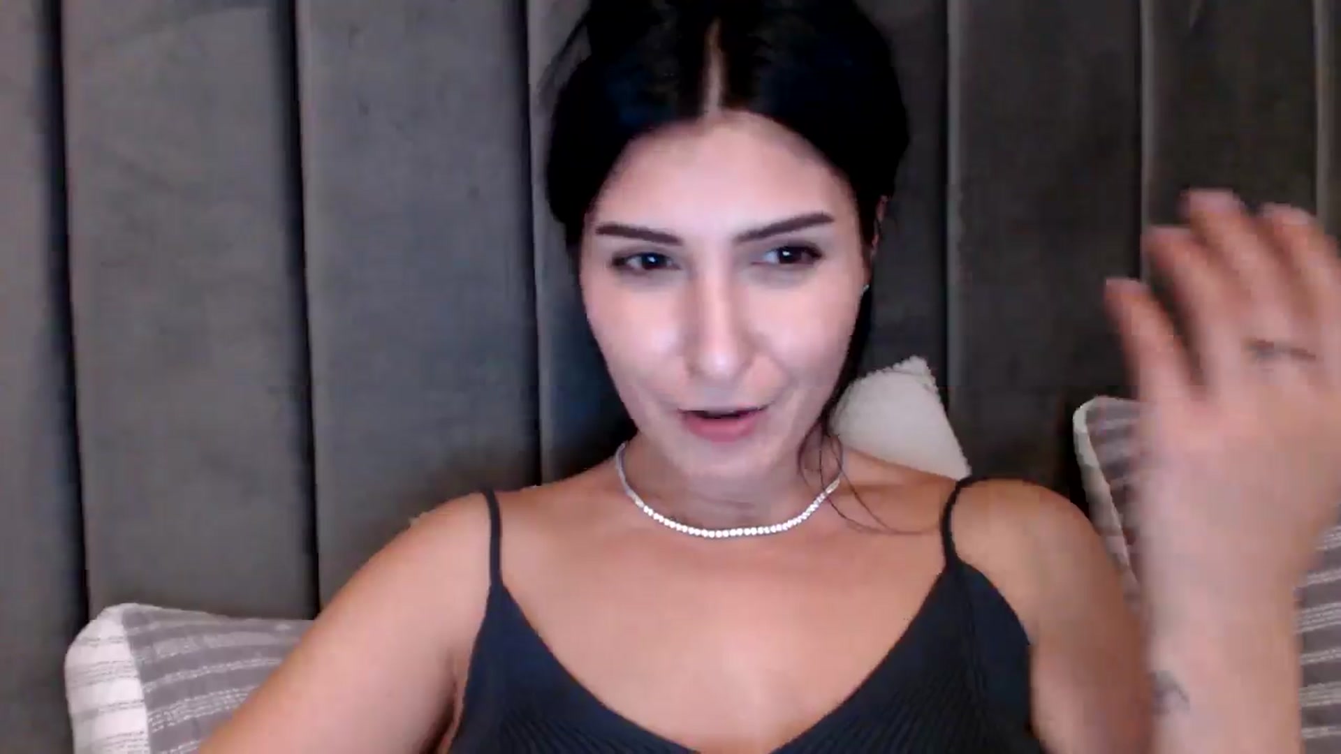 Gallery image thumbnail from LavIson's myfreecams stream on, 02/10/2025, 16:20 image 5 of 20