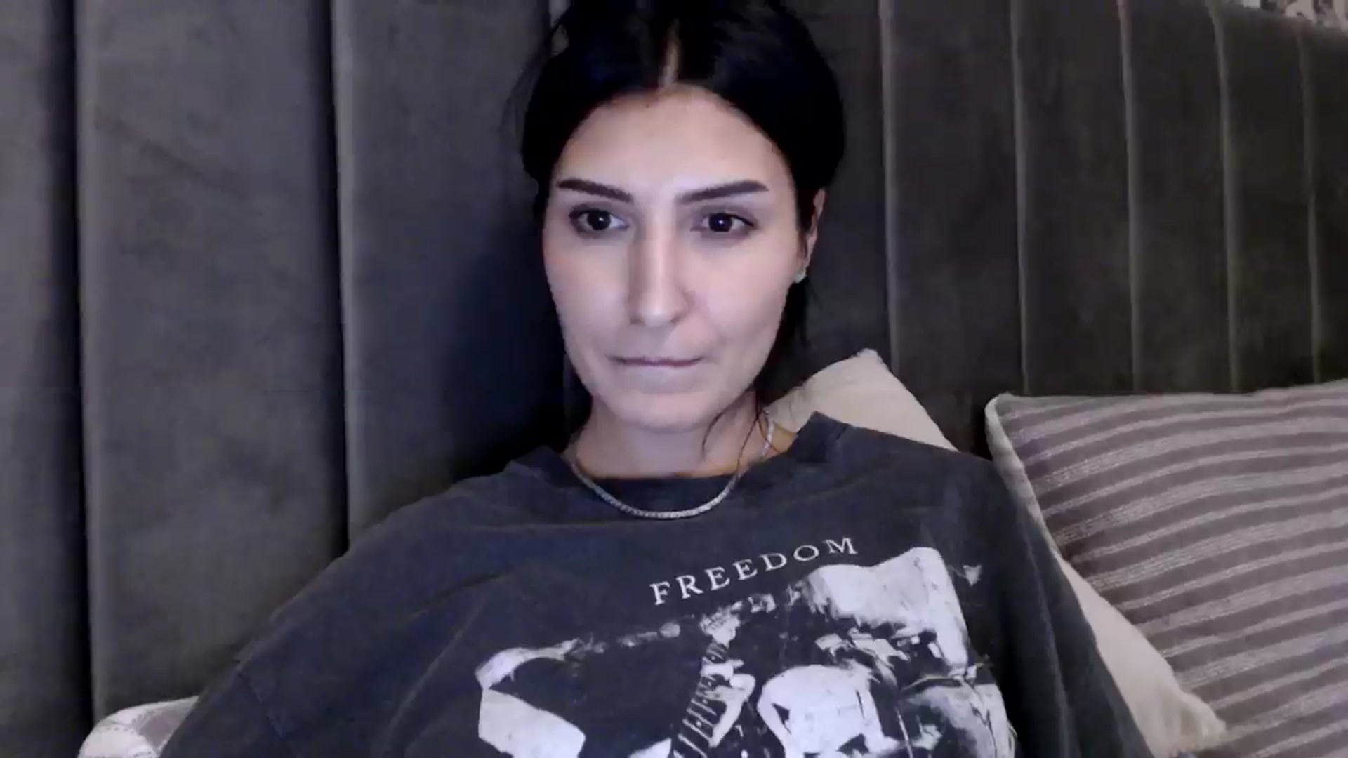 Gallery image thumbnail from LavIson's myfreecams stream on, 02/10/2025, 16:20 image 12 of 20