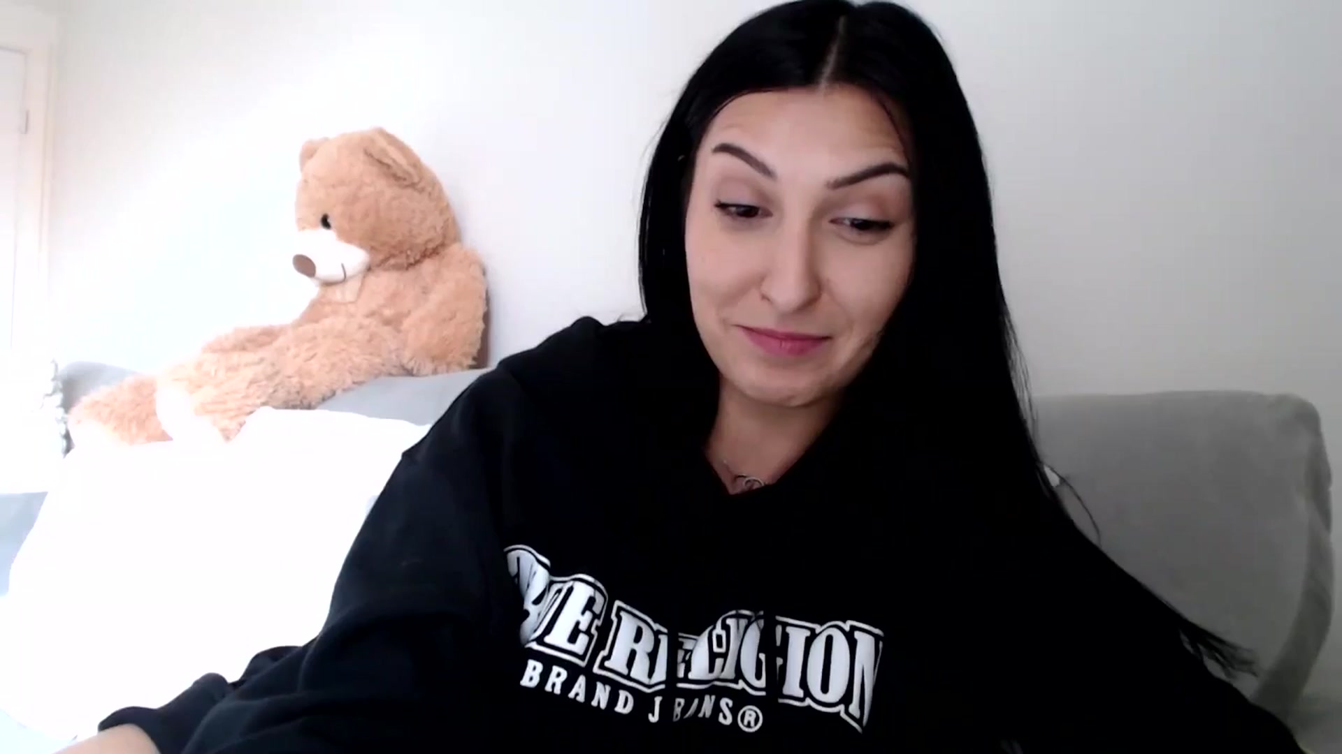 Gallery image thumbnail from LavIson's myfreecams stream on, 03/03/2025, 14:50 image 17 of 20