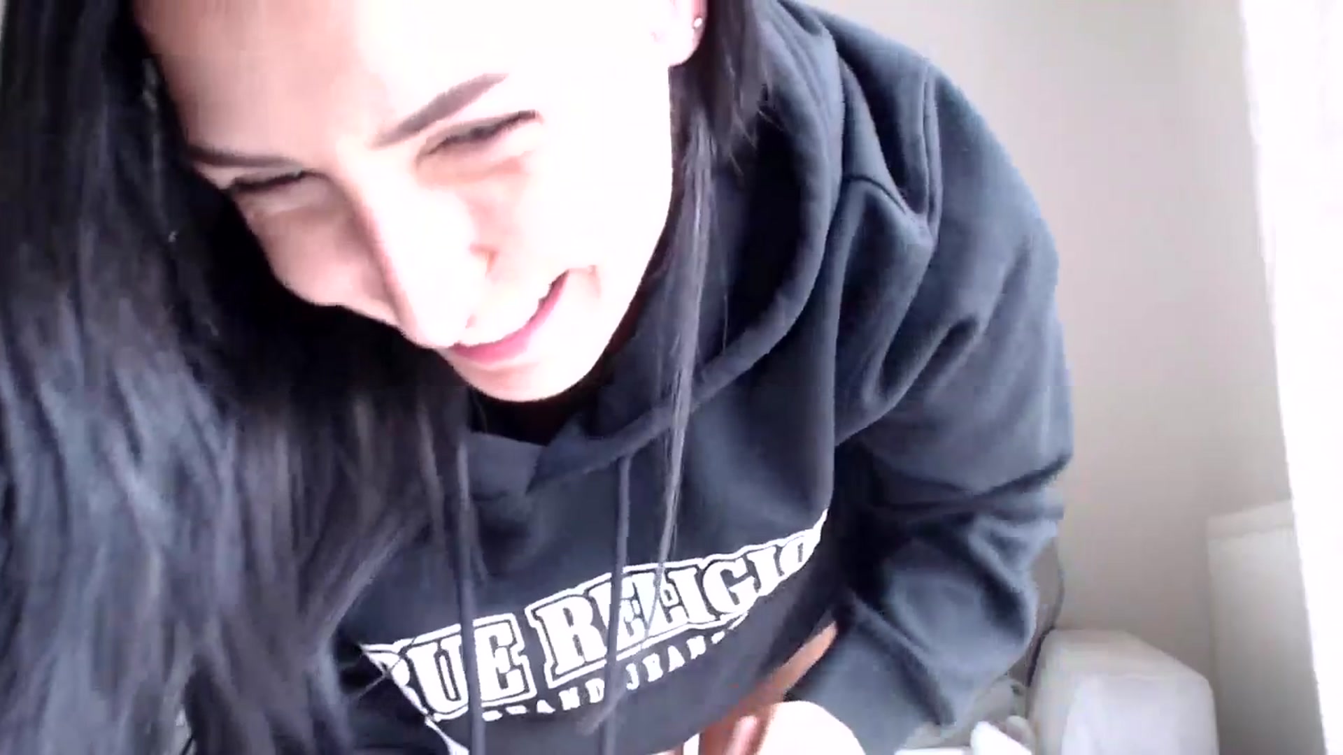 Gallery image thumbnail from LavIson's myfreecams stream on, 03/03/2025, 14:50 image 20 of 20