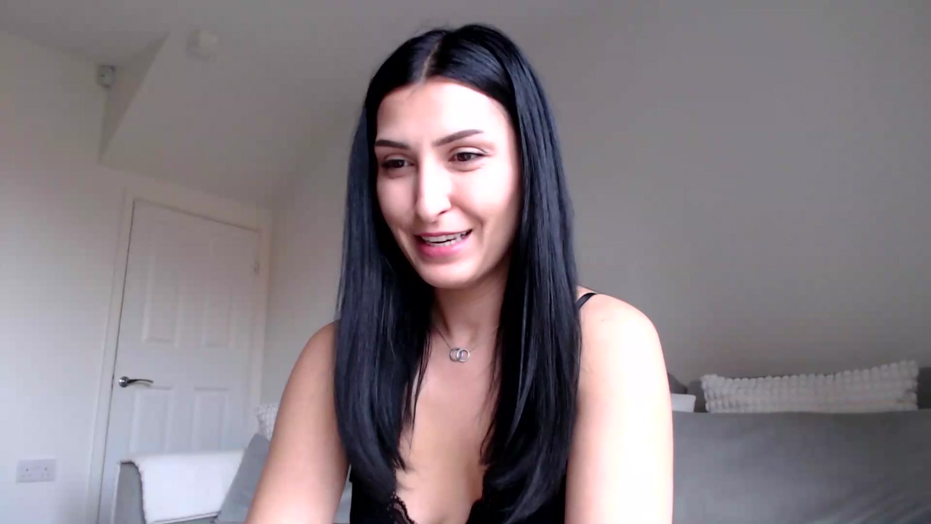 Gallery image thumbnail from LavIson's myfreecams stream on, 03/03/2025, 14:50 image 1 of 20