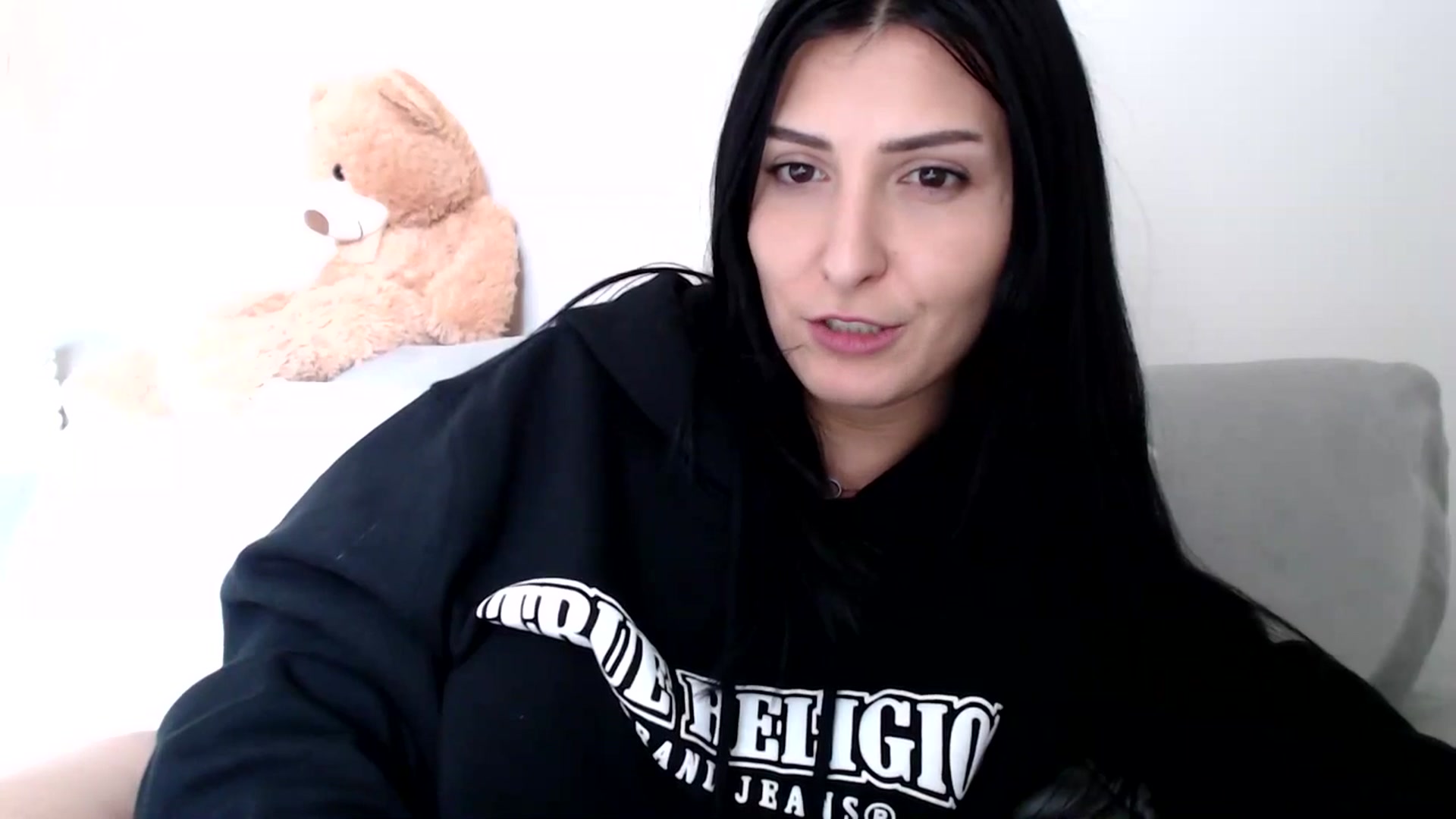 Gallery image thumbnail from LavIson's myfreecams stream on, 03/03/2025, 14:50 image 15 of 20