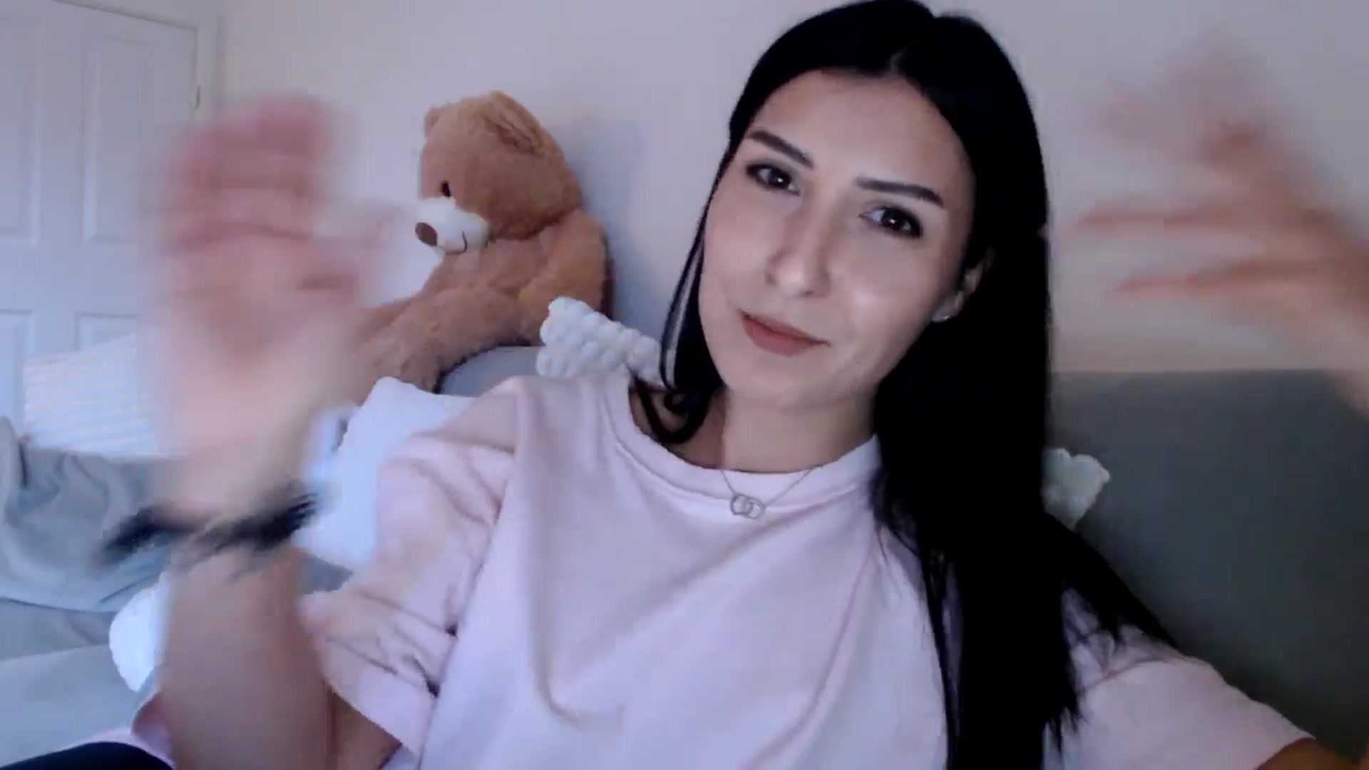 Gallery image thumbnail from LavIson's myfreecams stream on, 03/04/2025, 19:12 image 2 of 20