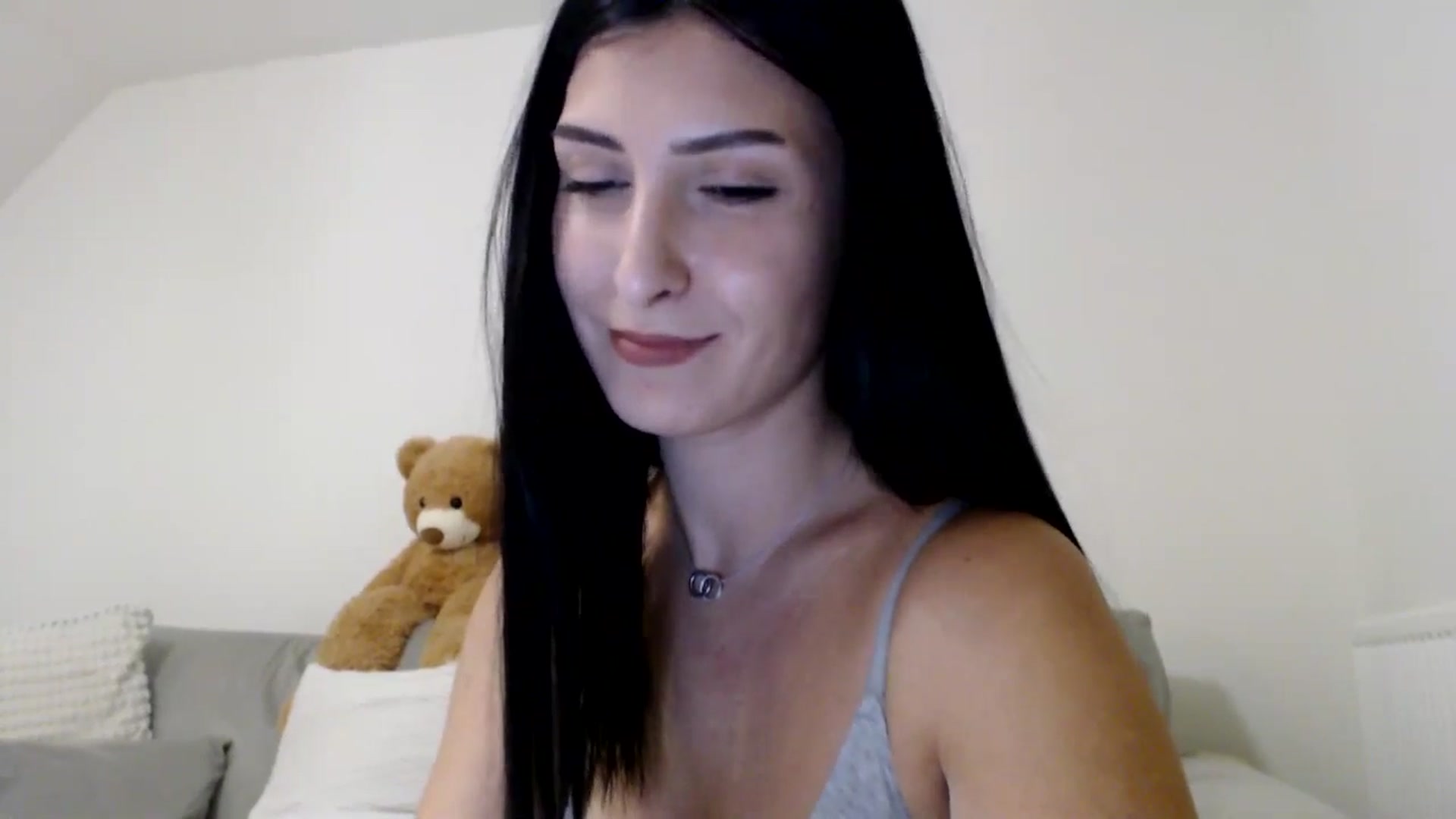 Gallery image thumbnail from LavIson's myfreecams stream on, 03/04/2025, 19:12 image 15 of 20