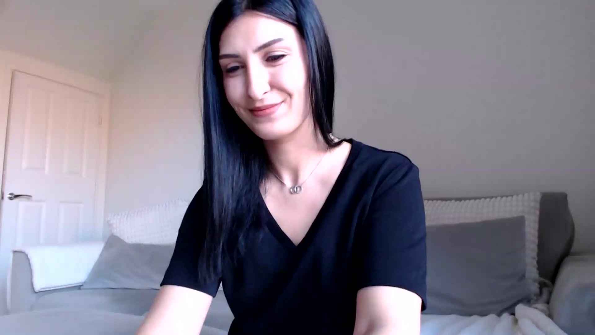 Gallery image thumbnail from LavIson's myfreecams stream on, 03/05/2025, 12:45 image 6 of 20