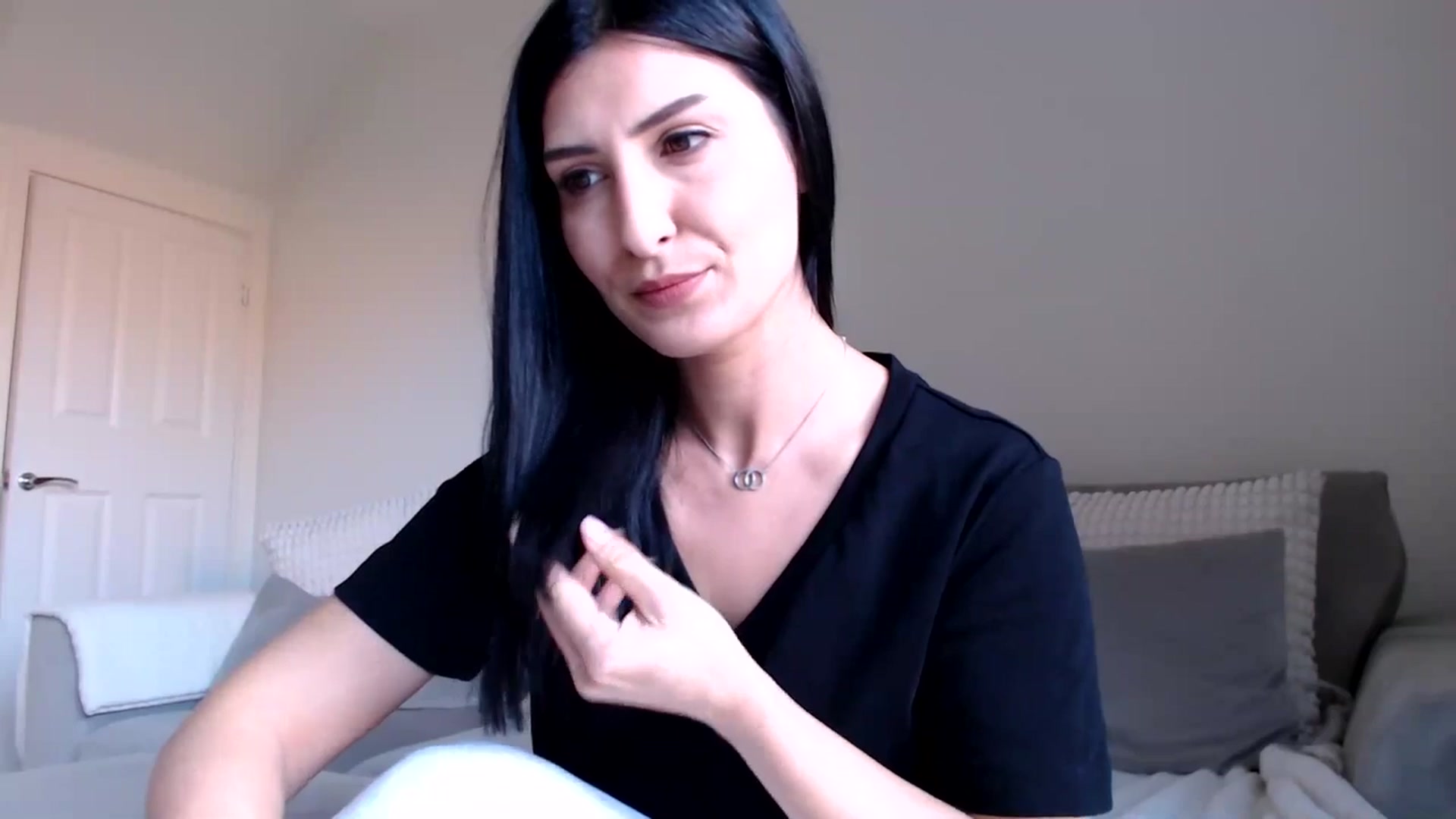 Gallery image thumbnail from LavIson's myfreecams stream on, 03/05/2025, 12:45 image 2 of 20