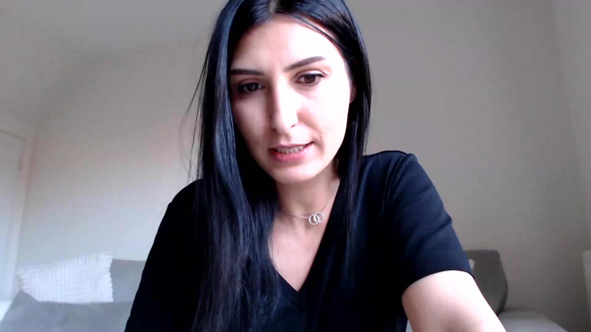 Gallery image thumbnail from LavIson's myfreecams stream on, 03/05/2025, 15:32 image 18 of 20