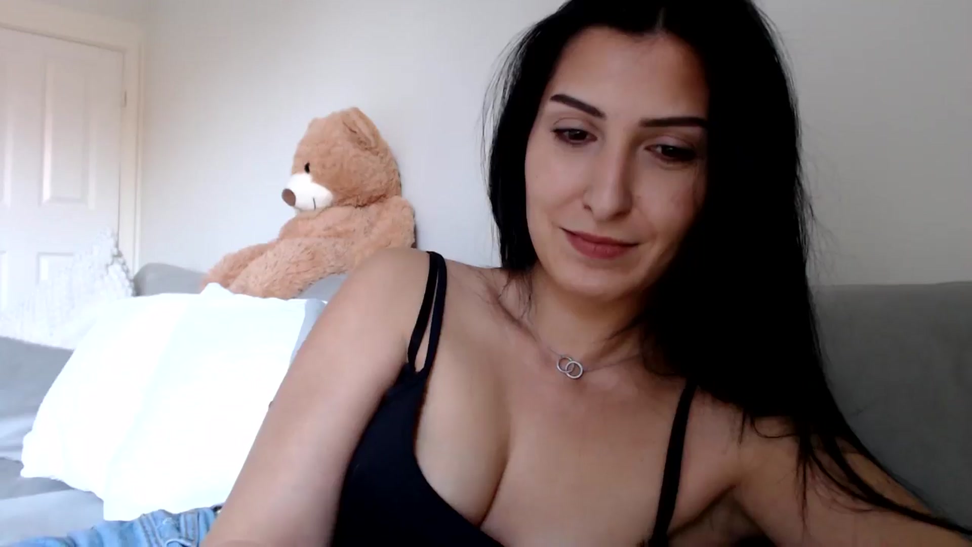 Gallery image thumbnail from LavIson's myfreecams stream on, 03/06/2025, 14:14 image 11 of 20