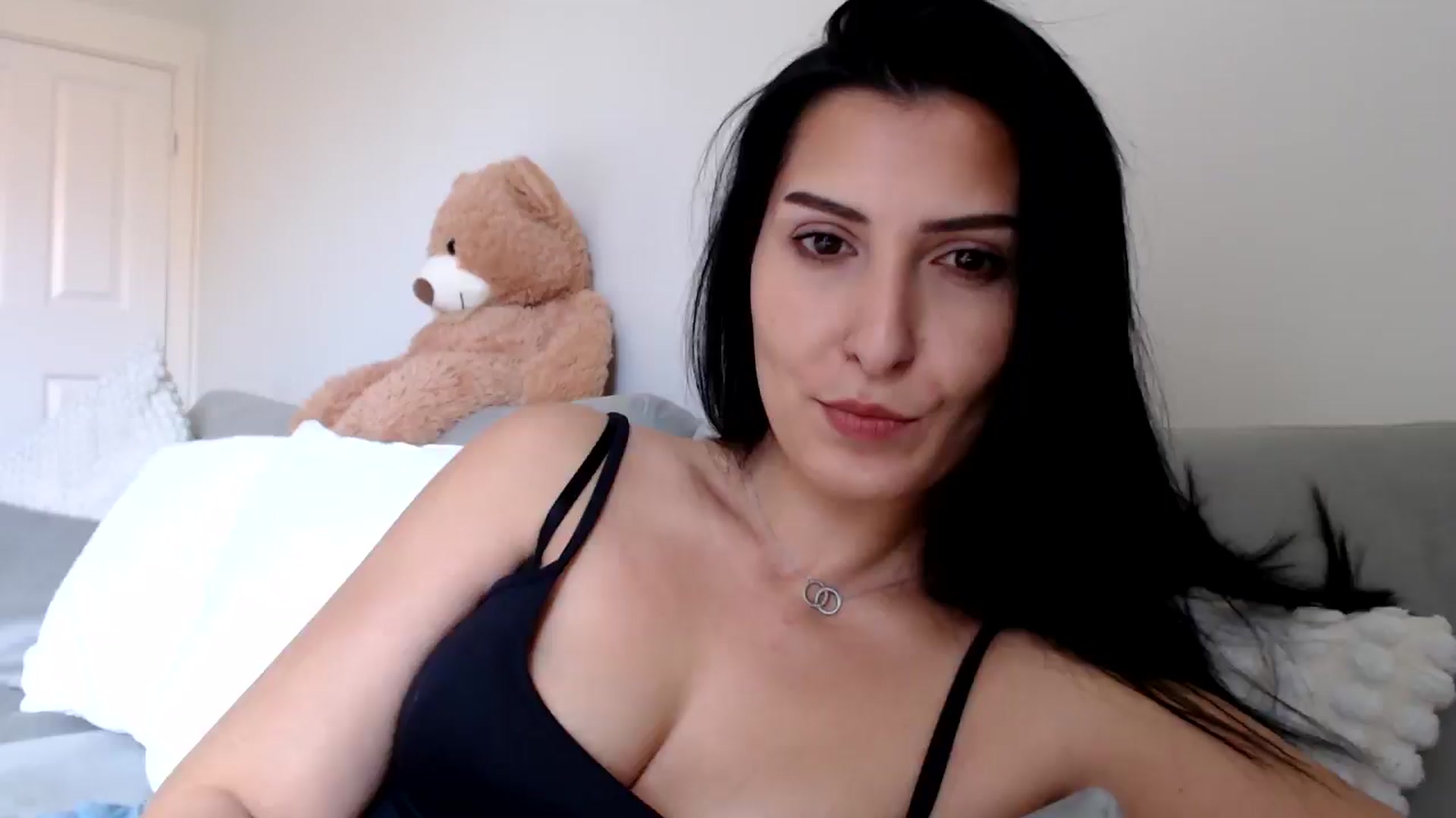 Gallery image thumbnail from LavIson's myfreecams stream on, 03/06/2025, 14:14 image 19 of 20
