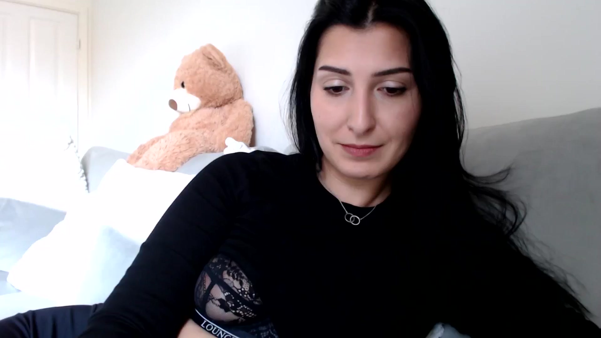 Gallery image thumbnail from LavIson's myfreecams stream on, 03/07/2025, 12:48 image 17 of 20