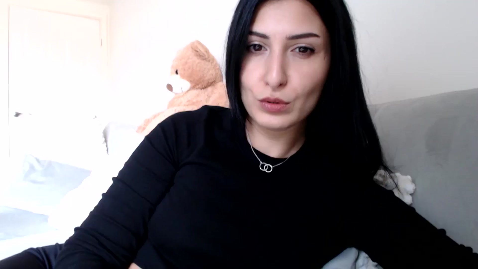 Gallery image thumbnail from LavIson's myfreecams stream on, 03/07/2025, 12:48 image 5 of 20