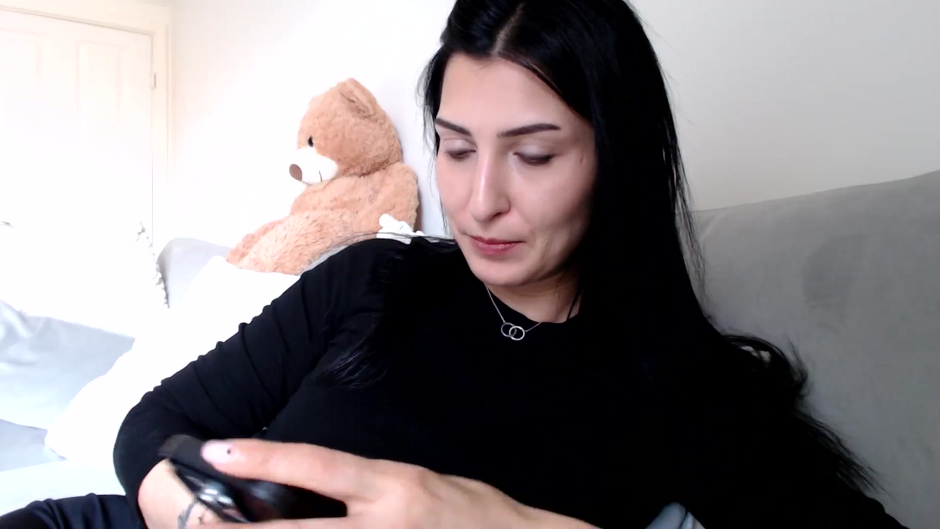 Gallery image thumbnail from LavIson's myfreecams stream on, 03/07/2025, 12:48 image 7 of 20
