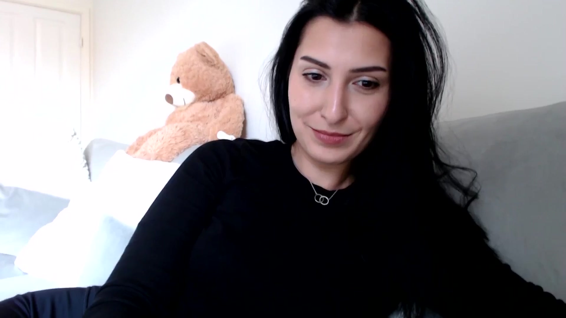 Gallery image thumbnail from LavIson's myfreecams stream on, 03/07/2025, 12:48 image 16 of 20