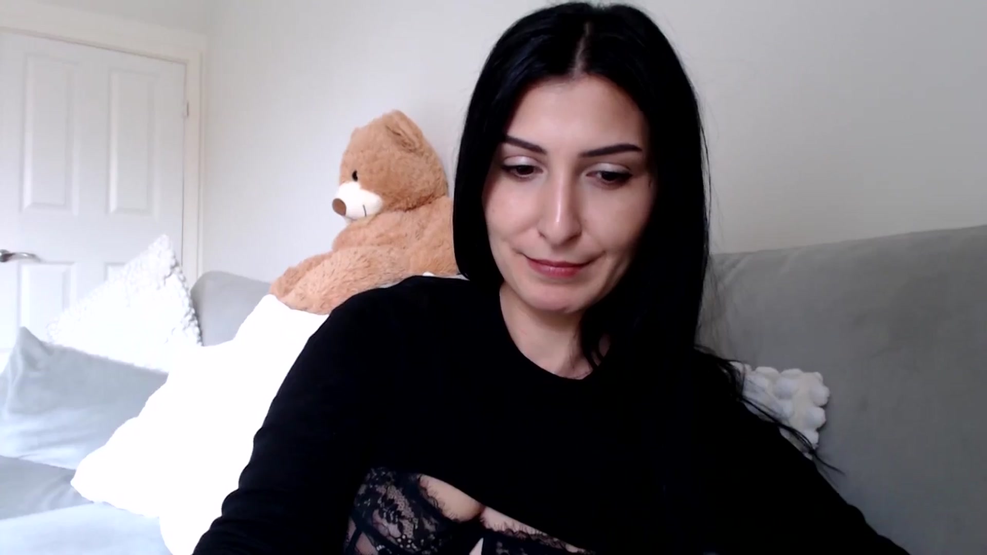 Gallery image thumbnail from LavIson's myfreecams stream on, 03/07/2025, 14:29 image 14 of 20