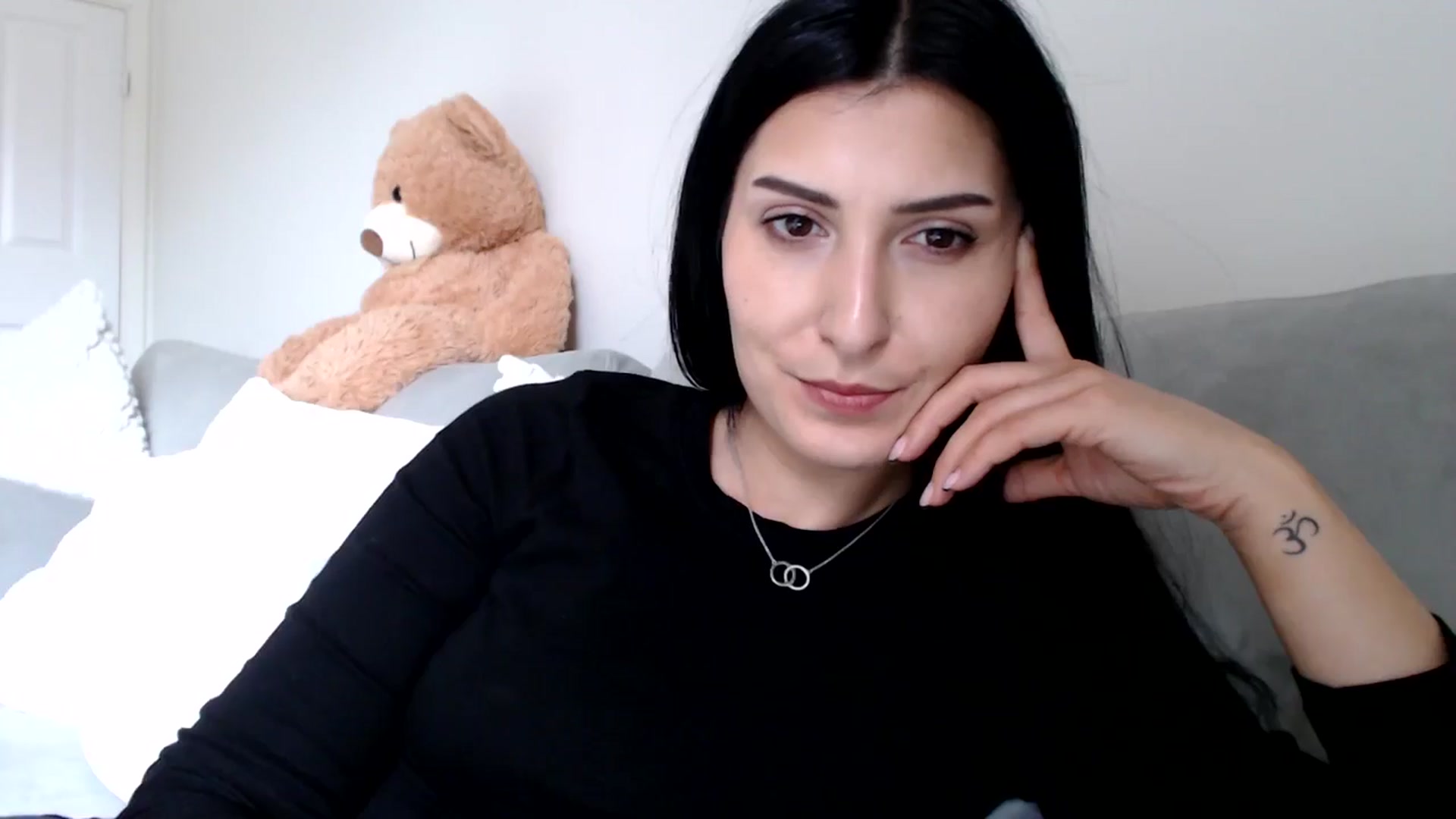 Gallery image thumbnail from LavIson's myfreecams stream on, 03/07/2025, 14:53 image 12 of 20