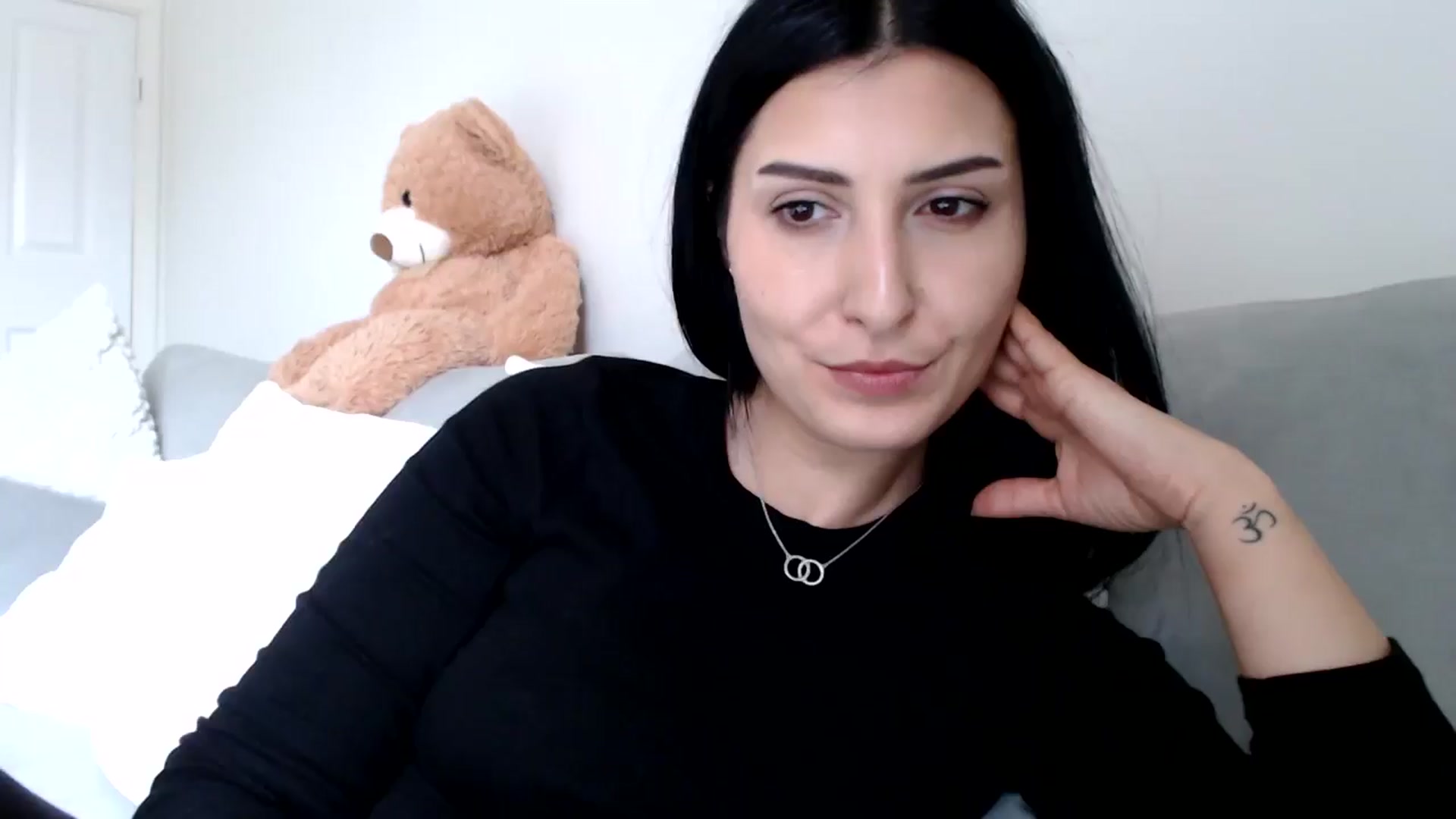 Gallery image thumbnail from LavIson's myfreecams stream on, 03/07/2025, 14:53 image 6 of 20