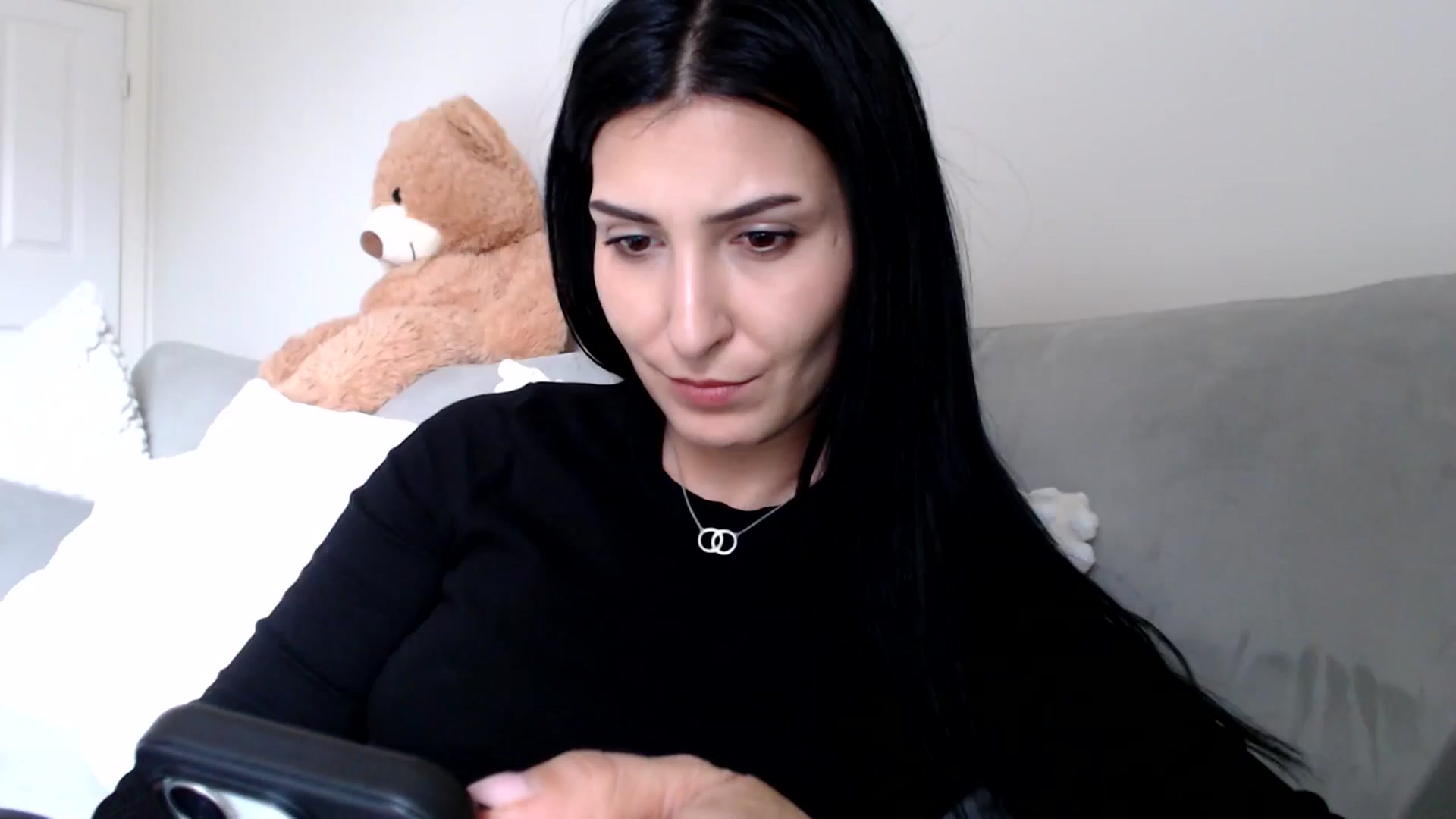 Gallery image thumbnail from LavIson's myfreecams stream on, 03/07/2025, 14:53 image 11 of 20