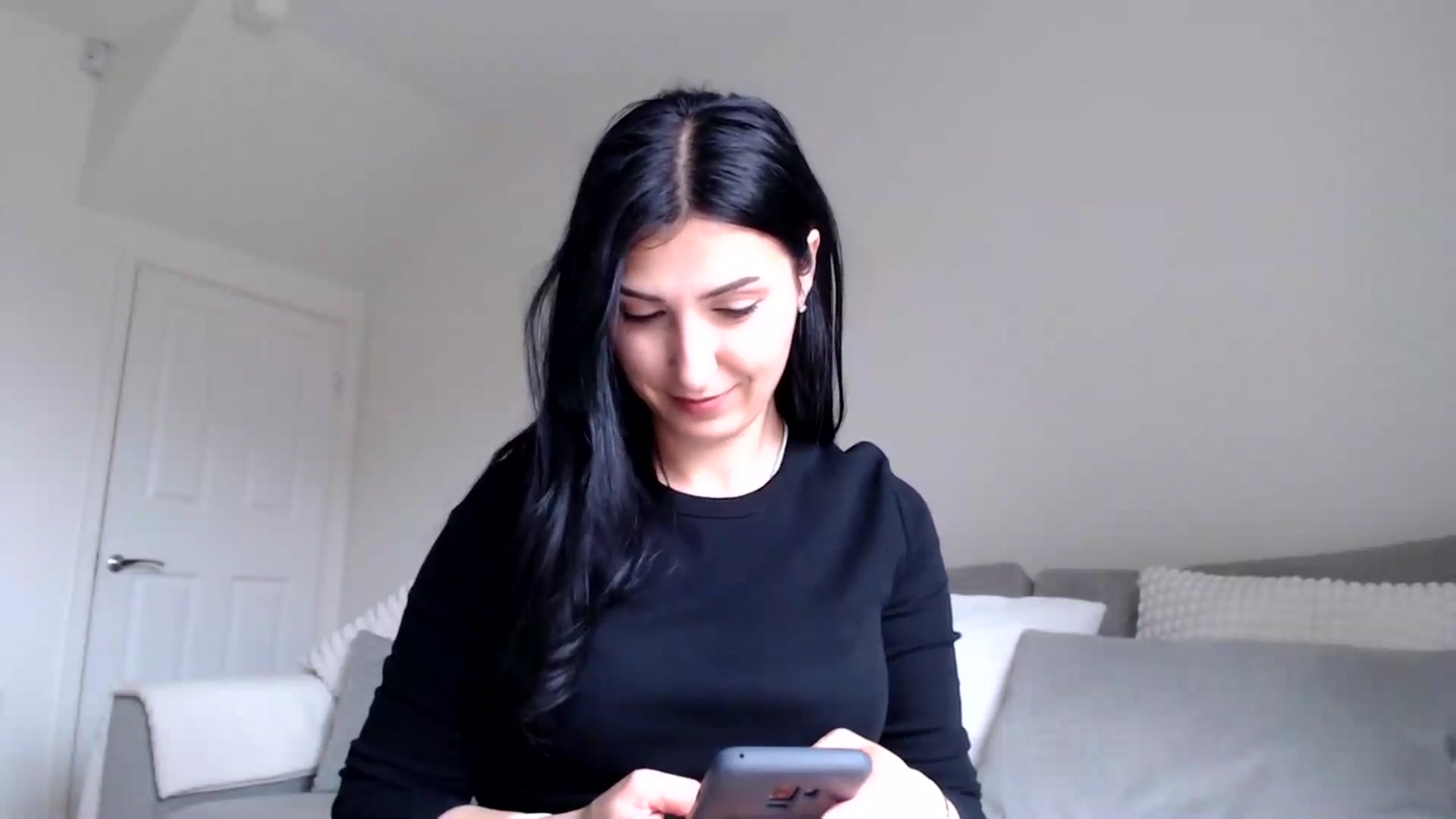 Gallery image thumbnail from LavIson's myfreecams stream on, 03/12/2025, 12:35 image 18 of 20