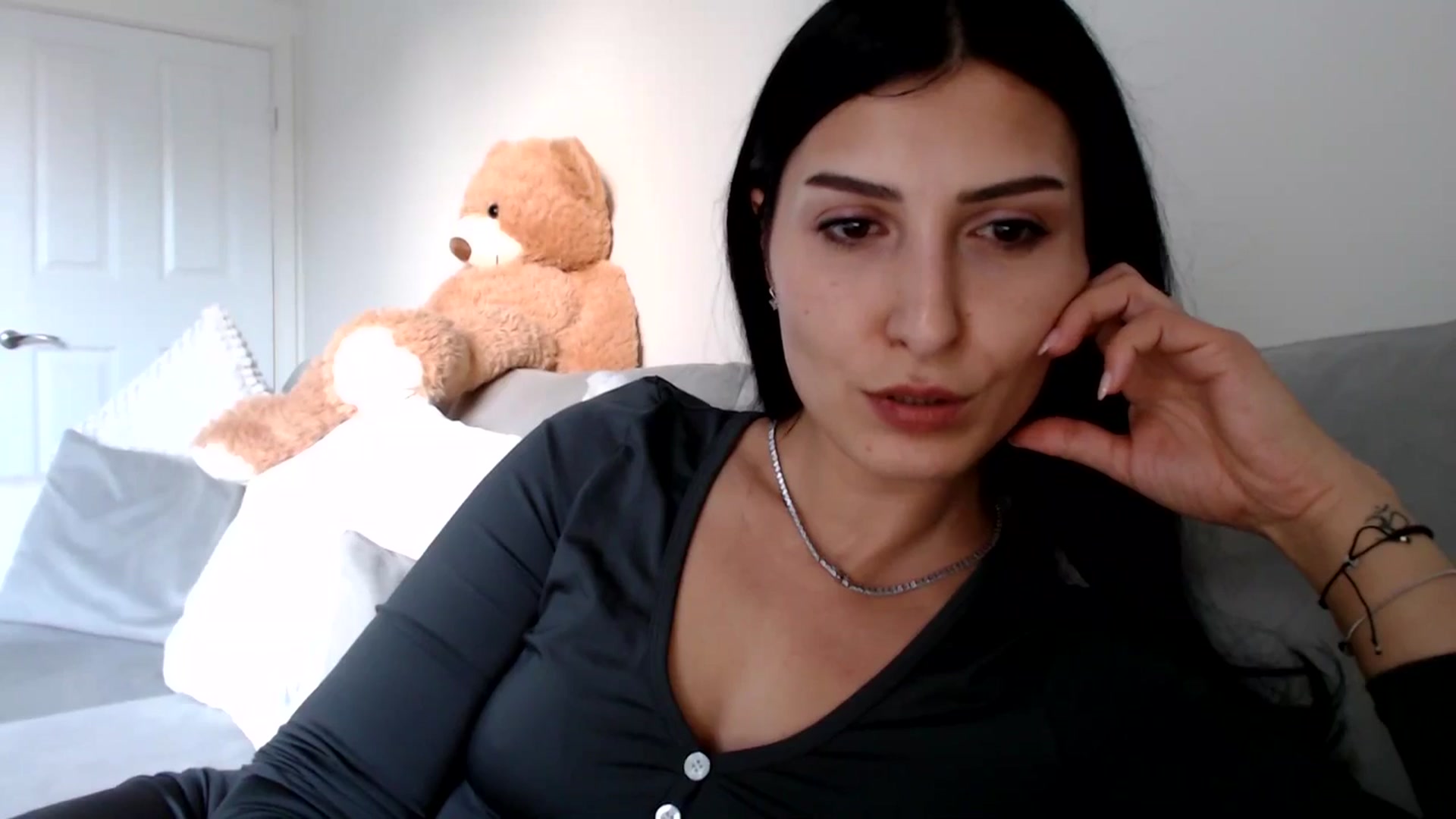 Gallery image thumbnail from LavIson's myfreecams stream on, 03/12/2025, 14:48 image 15 of 20