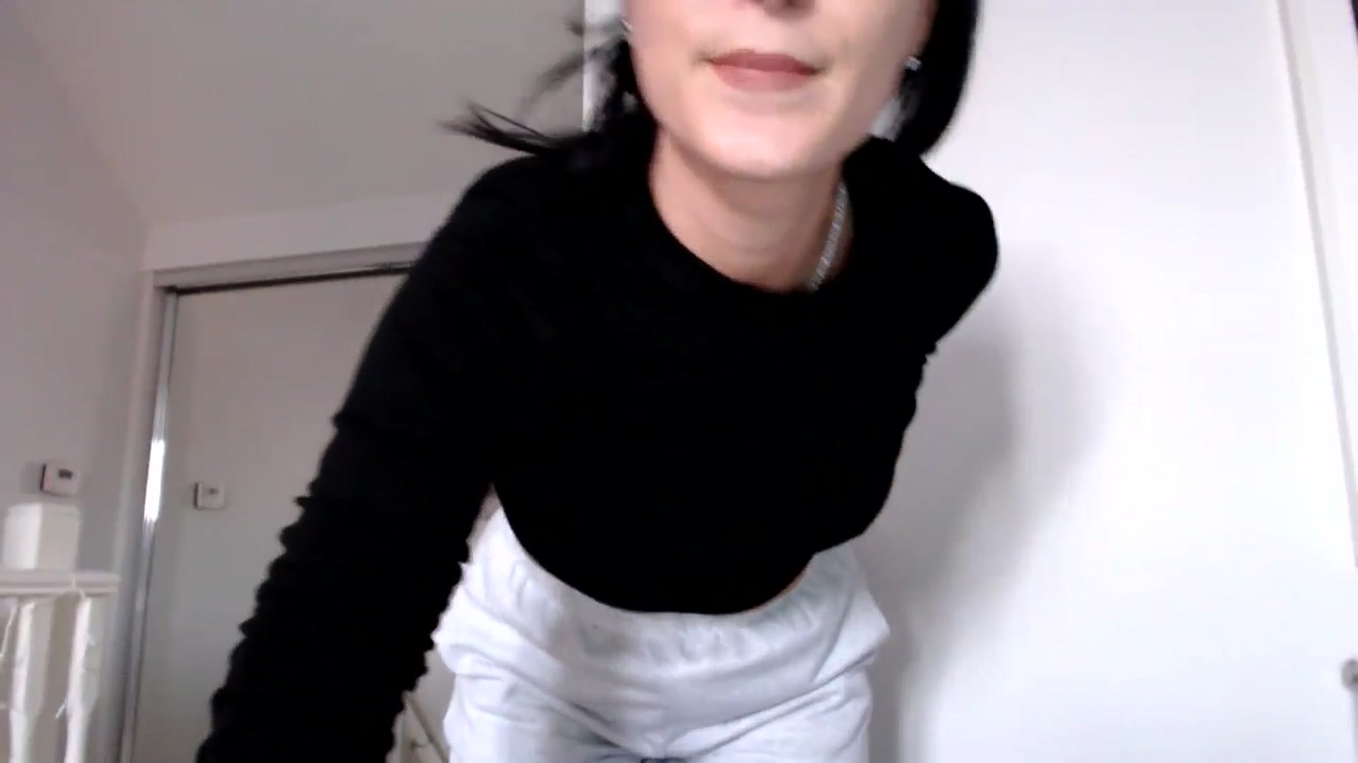 Gallery image thumbnail from LavIson's myfreecams stream on, 03/13/2025, 11:44 image 10 of 20