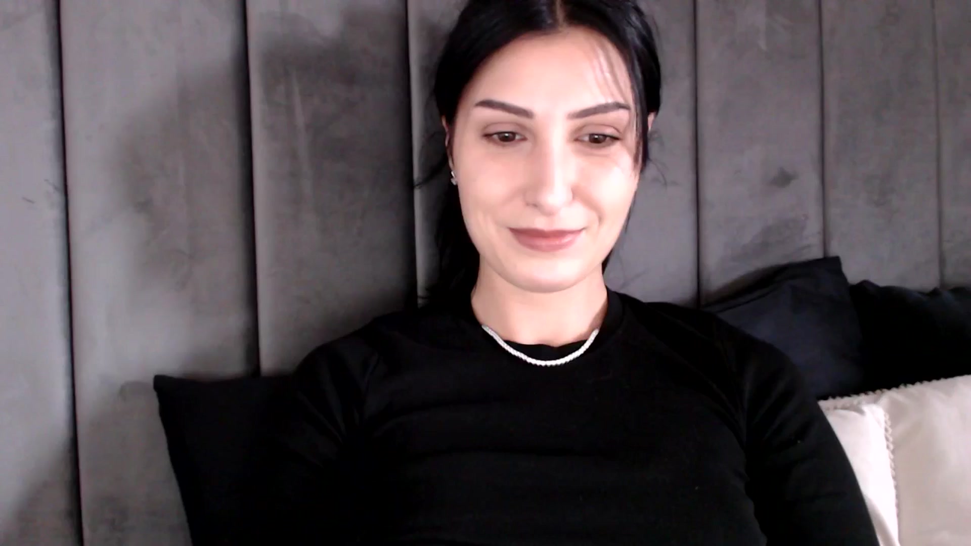 Gallery image thumbnail from LavIson's myfreecams stream on, 03/13/2025, 11:44 image 5 of 20