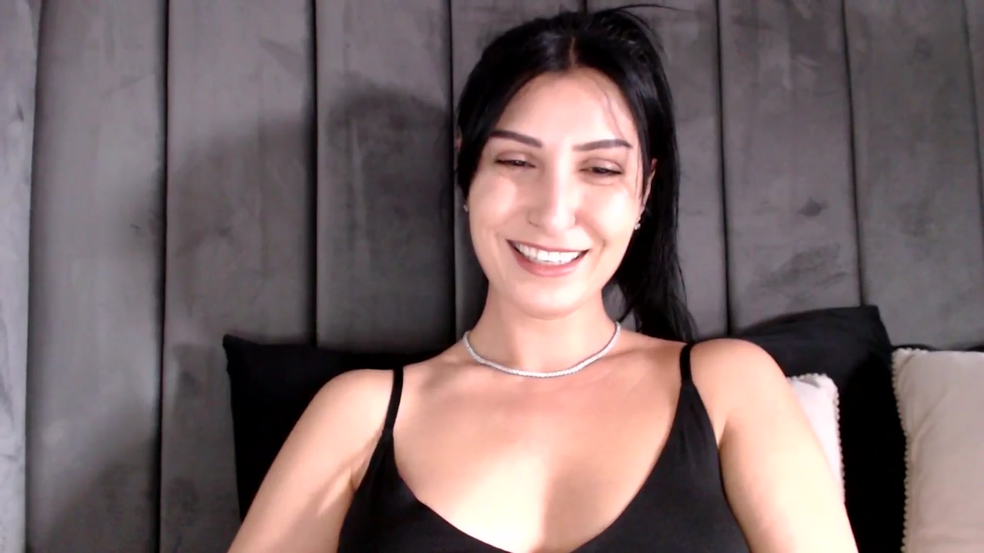 Gallery image thumbnail from LavIson's myfreecams stream on, 03/13/2025, 12:07 image 20 of 20