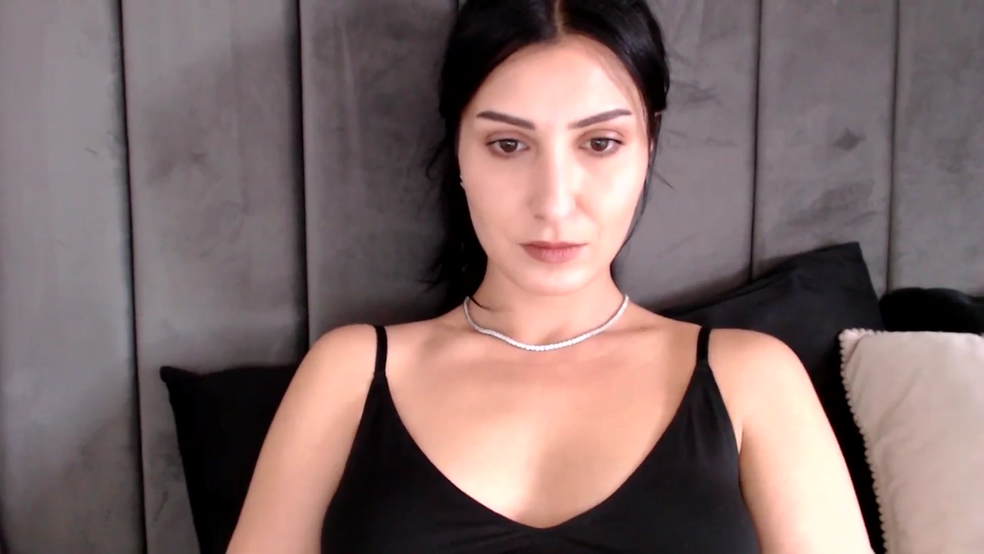 Gallery image thumbnail from LavIson's myfreecams stream on, 03/13/2025, 12:07 image 8 of 20