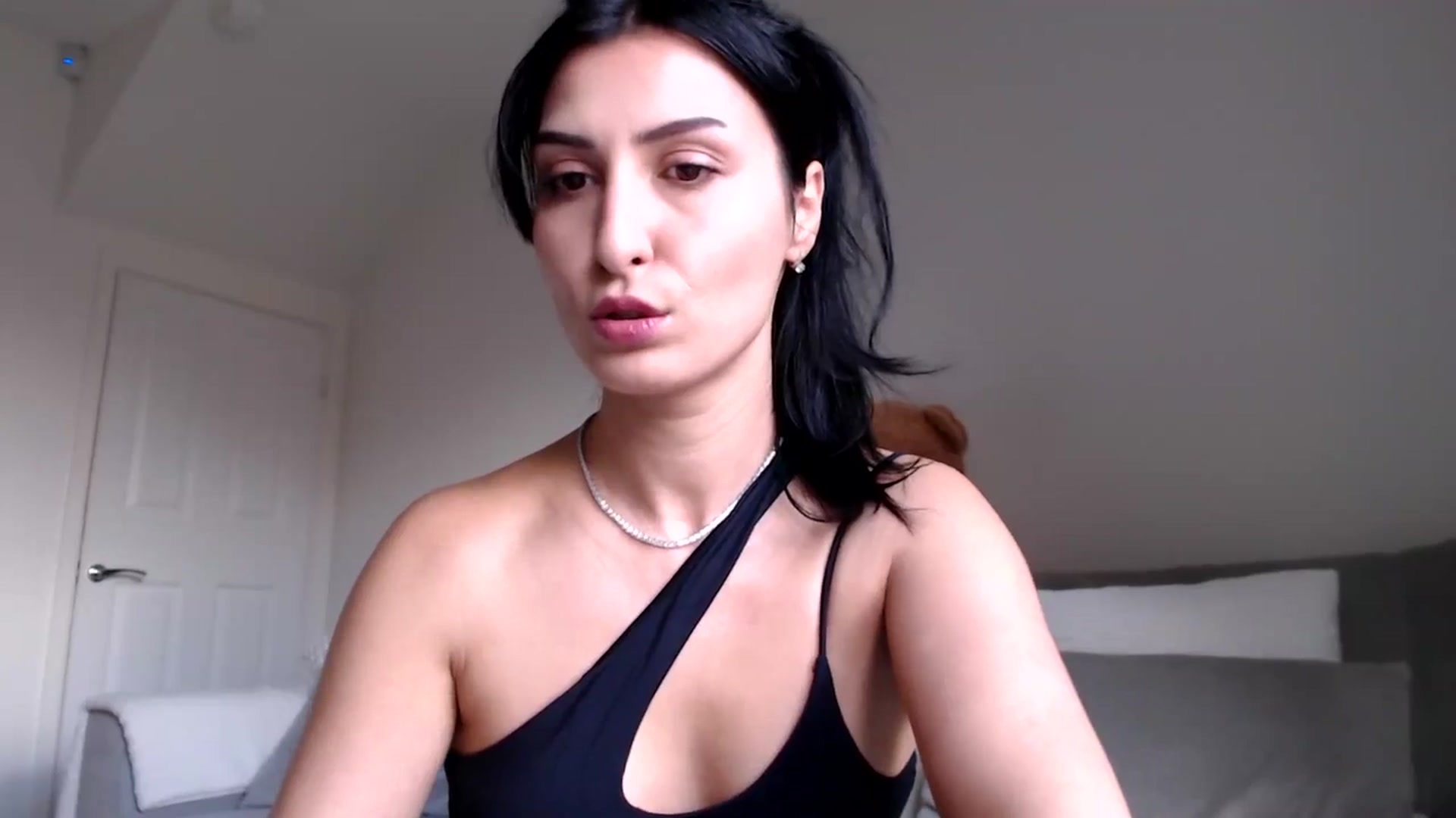Gallery image thumbnail from LavIson's myfreecams stream on, 03/14/2025, 11:32 image 6 of 20