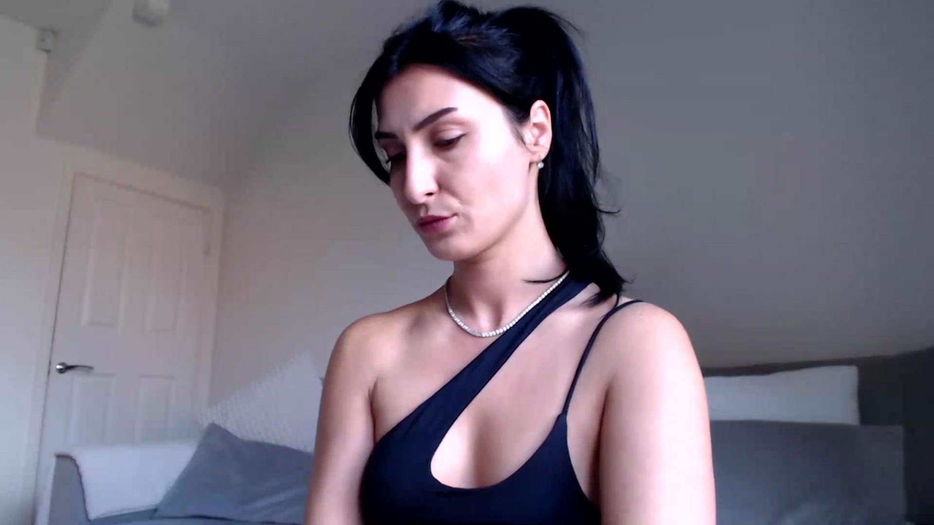 Gallery image thumbnail from LavIson's myfreecams stream on, 03/14/2025, 11:32 image 9 of 20