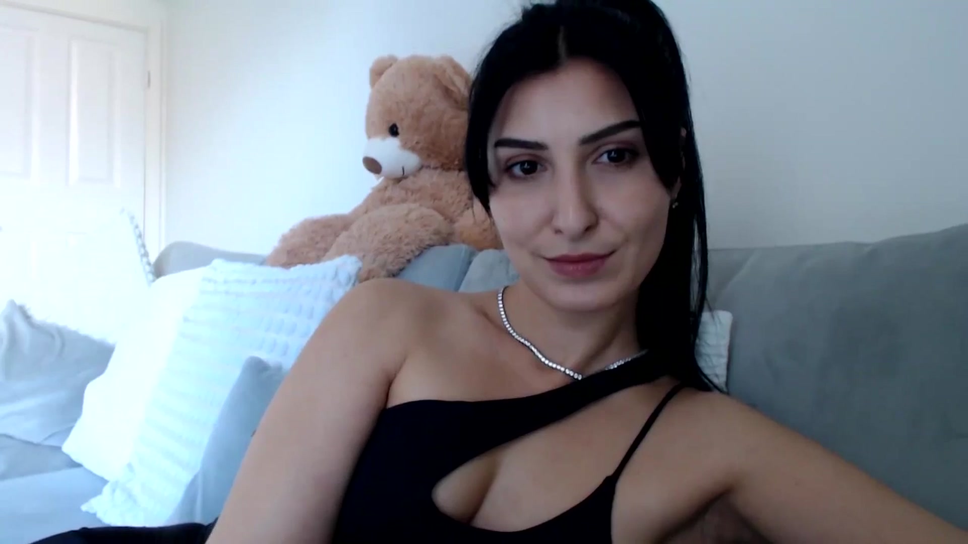 Gallery image thumbnail from LavIson's myfreecams stream on, 03/14/2025, 12:46 image 10 of 20