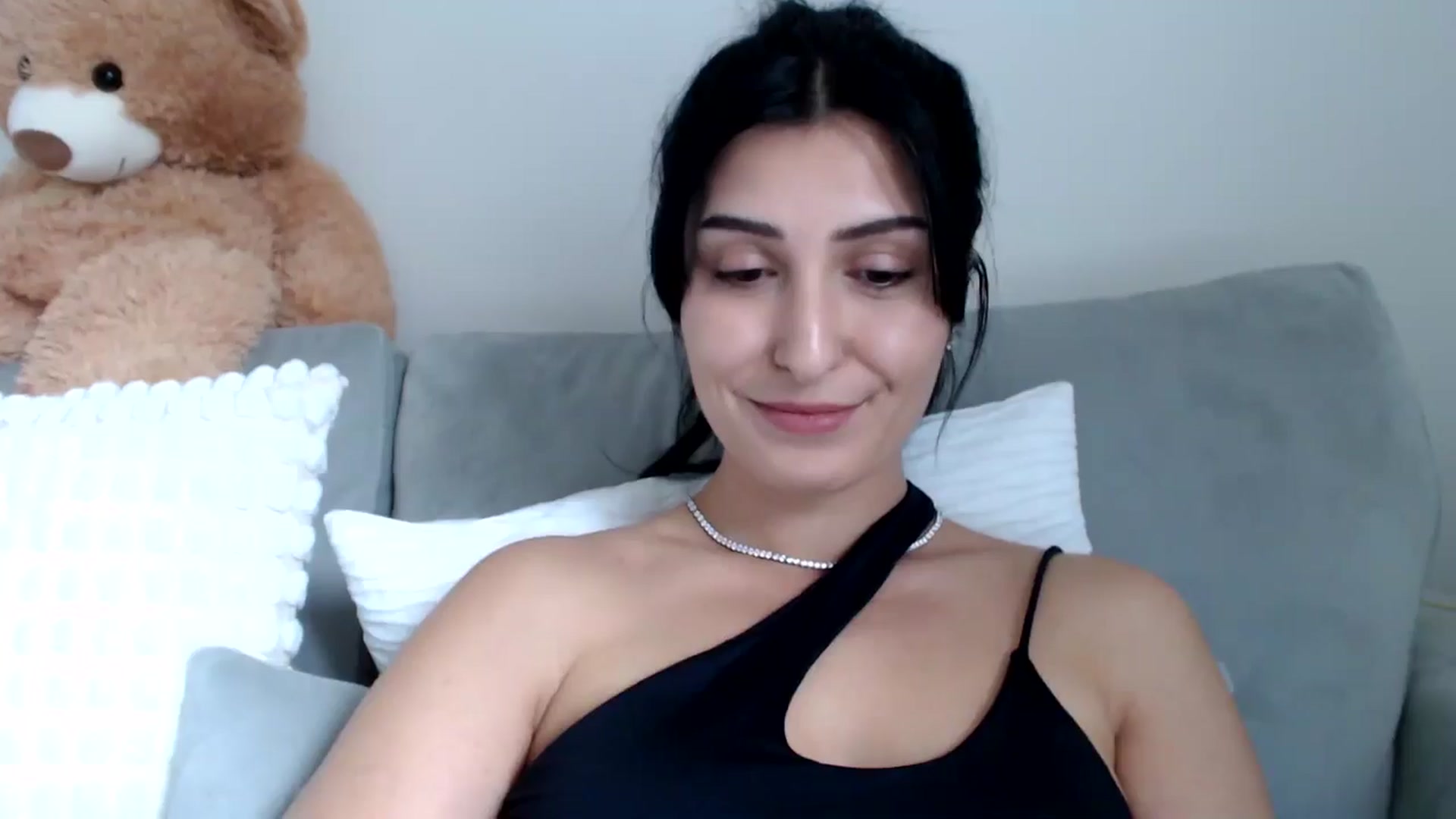 Gallery image thumbnail from LavIson's myfreecams stream on, 03/14/2025, 12:46 image 19 of 20