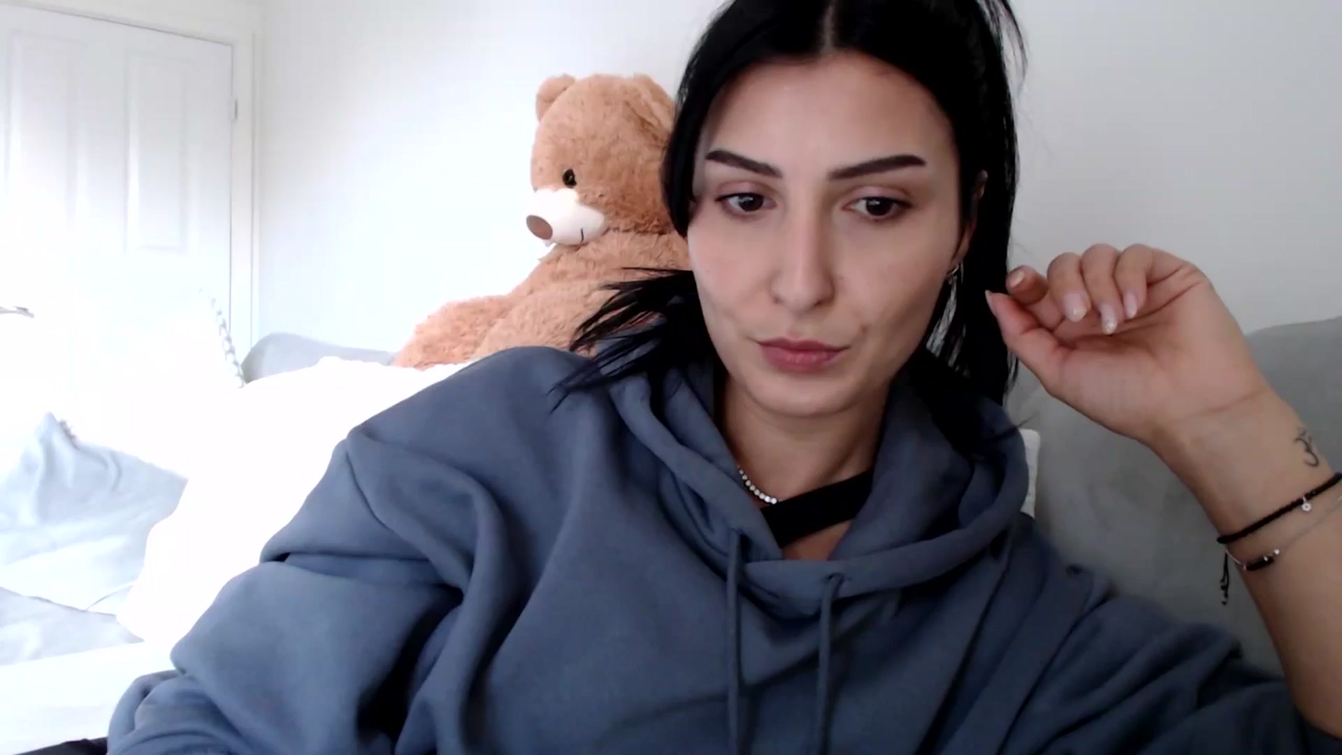 Gallery image thumbnail from LavIson's myfreecams stream on, 03/14/2025, 12:46 image 1 of 20