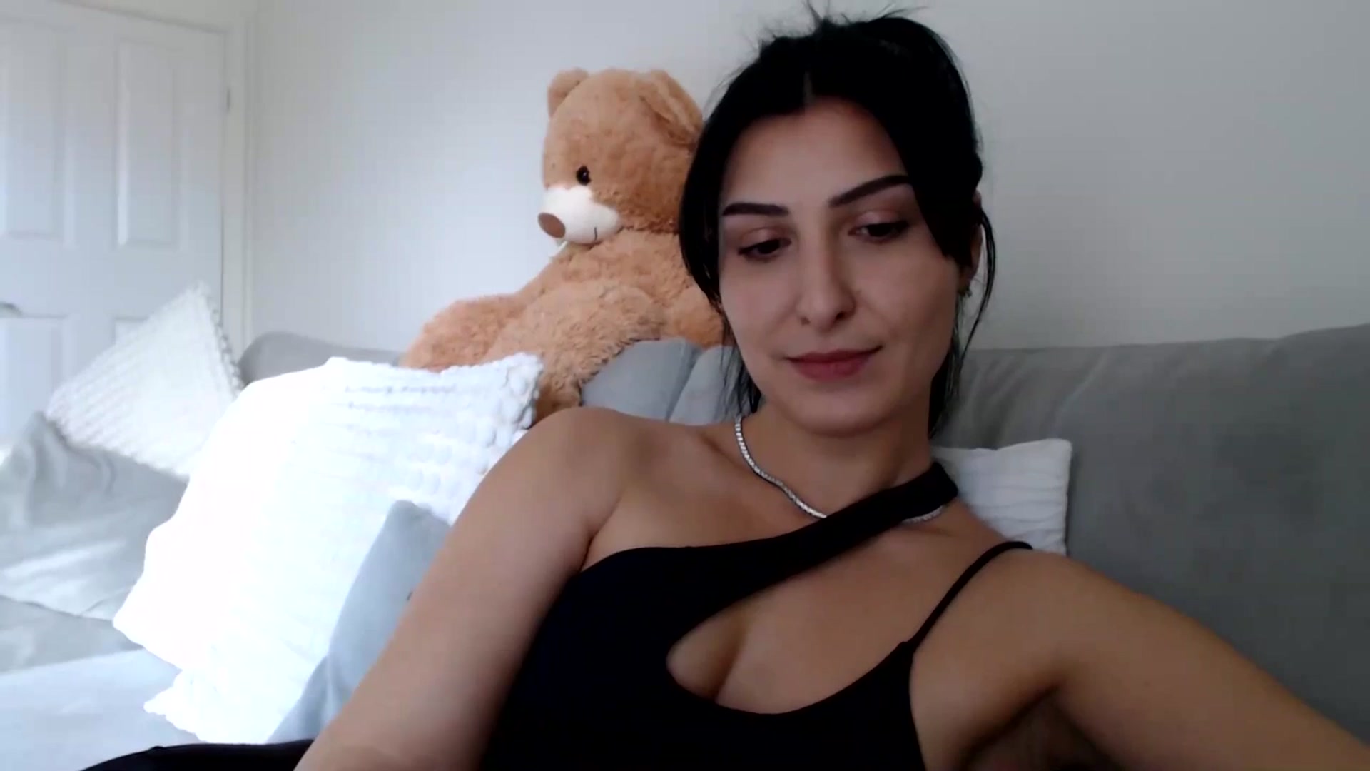 Gallery image thumbnail from LavIson's myfreecams stream on, 03/14/2025, 12:46 image 16 of 20