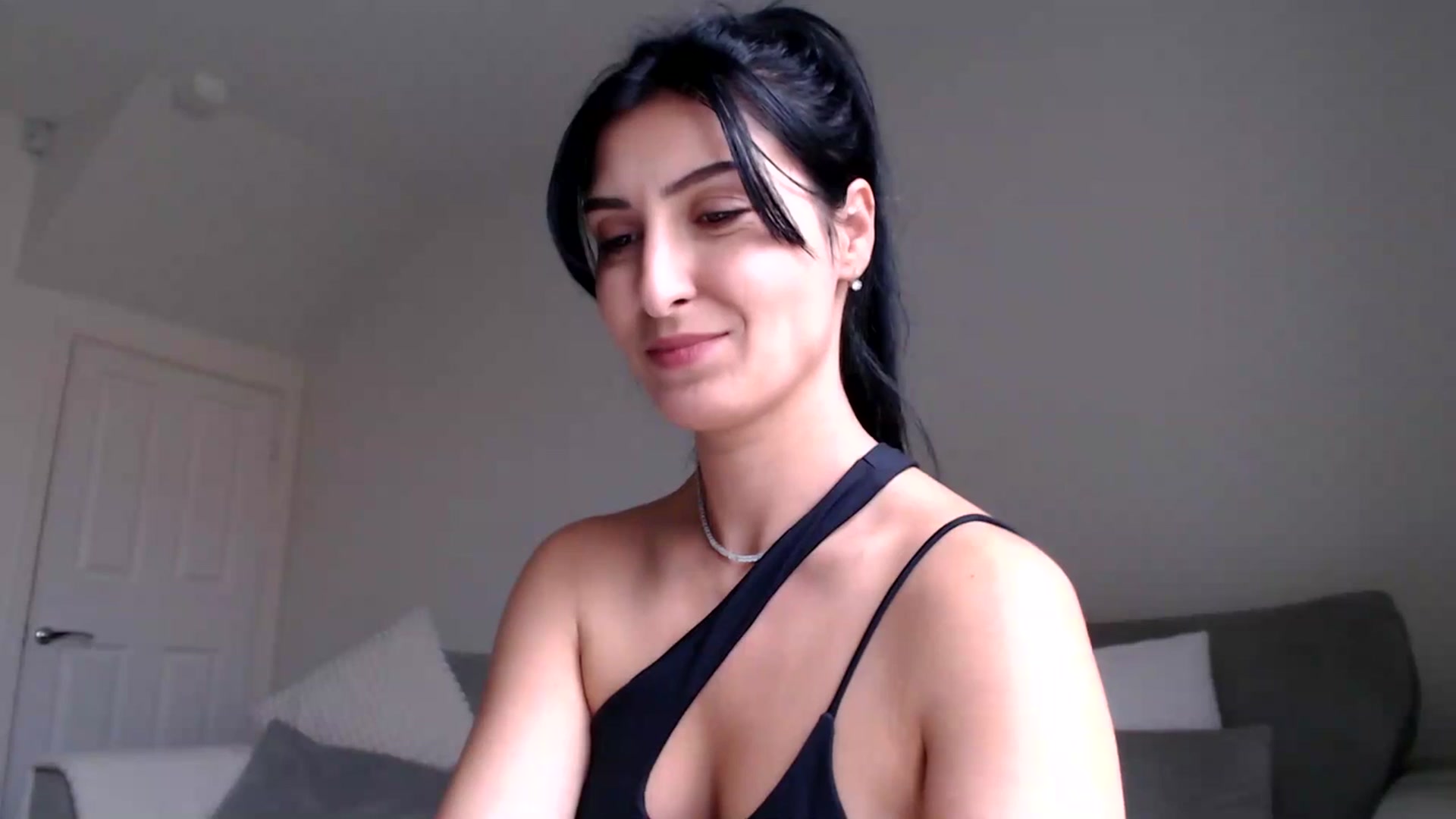Gallery image thumbnail from LavIson's myfreecams stream on, 03/14/2025, 13:38 image 9 of 20