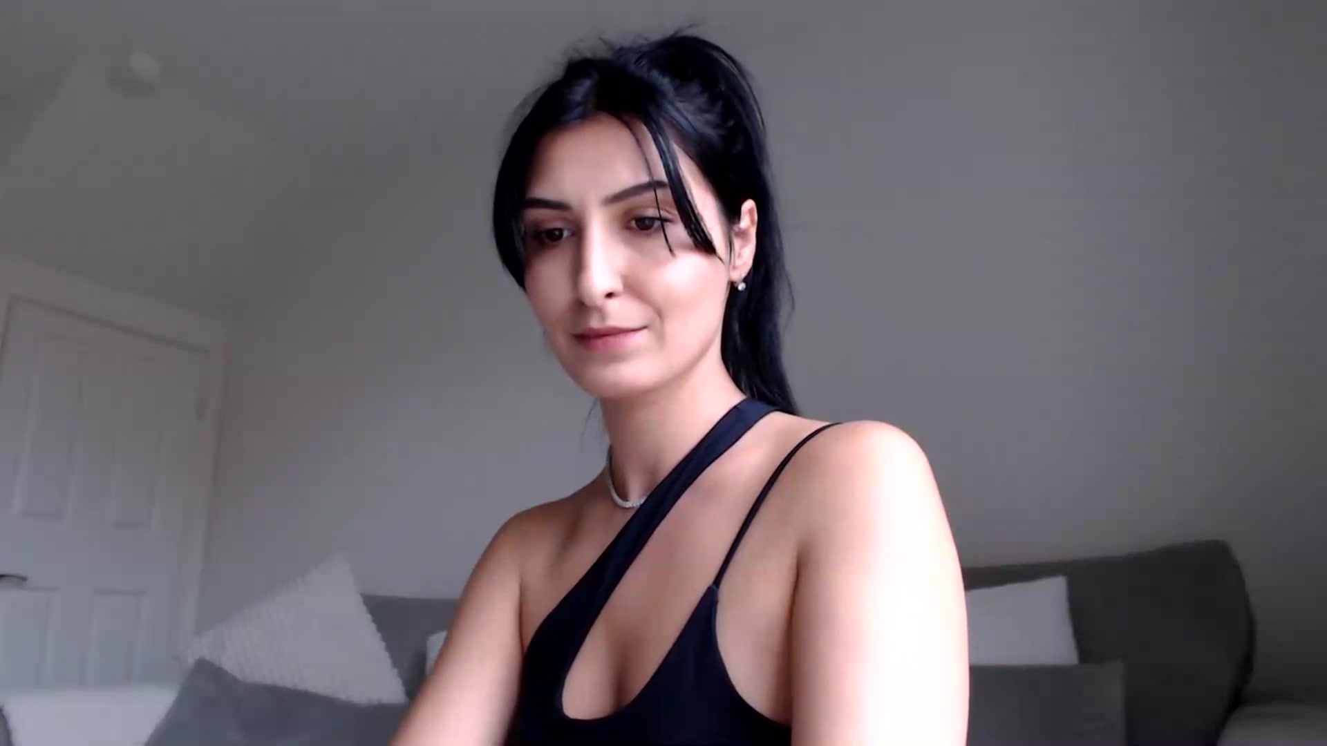 Gallery image thumbnail from LavIson's myfreecams stream on, 03/14/2025, 13:38 image 15 of 20