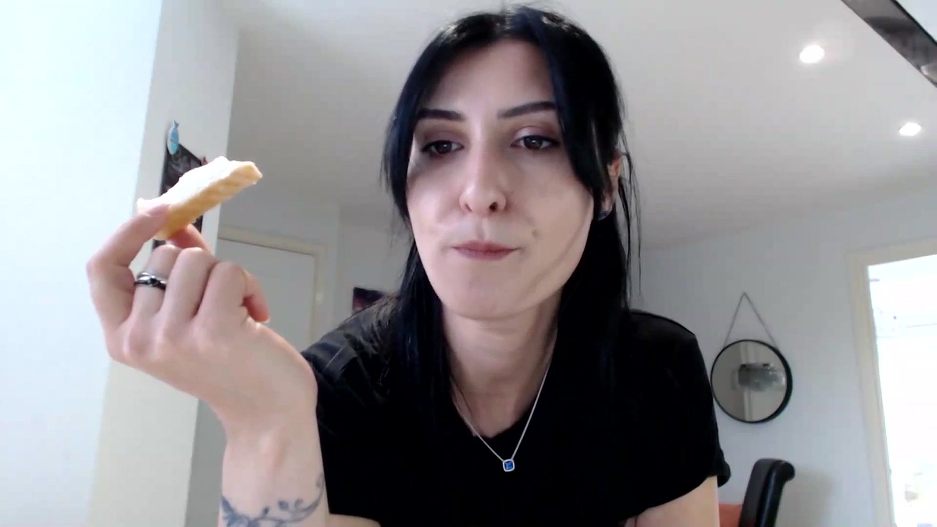 Gallery image thumbnail from LavIson's myfreecams stream on, 03/17/2025, 12:56 image 13 of 20