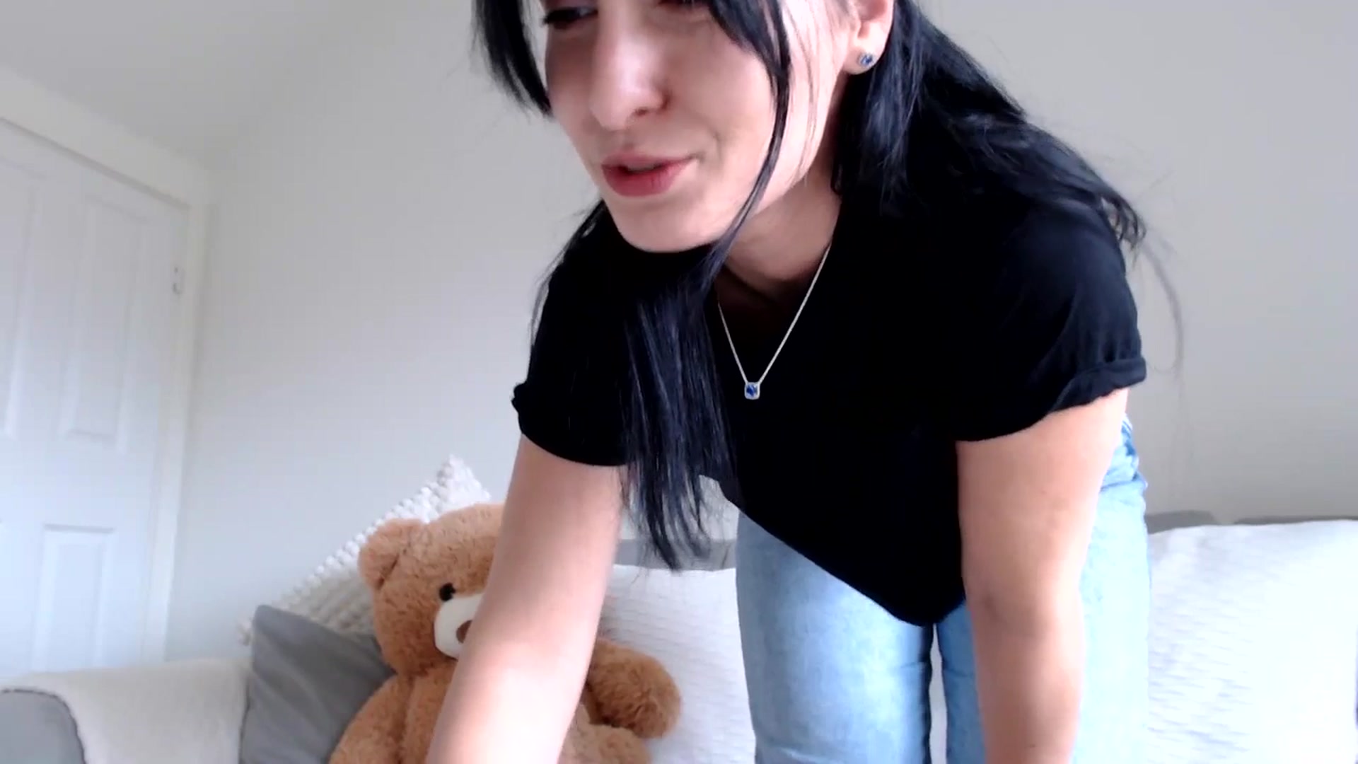 Gallery image thumbnail from LavIson's myfreecams stream on, 03/17/2025, 12:56 image 4 of 20