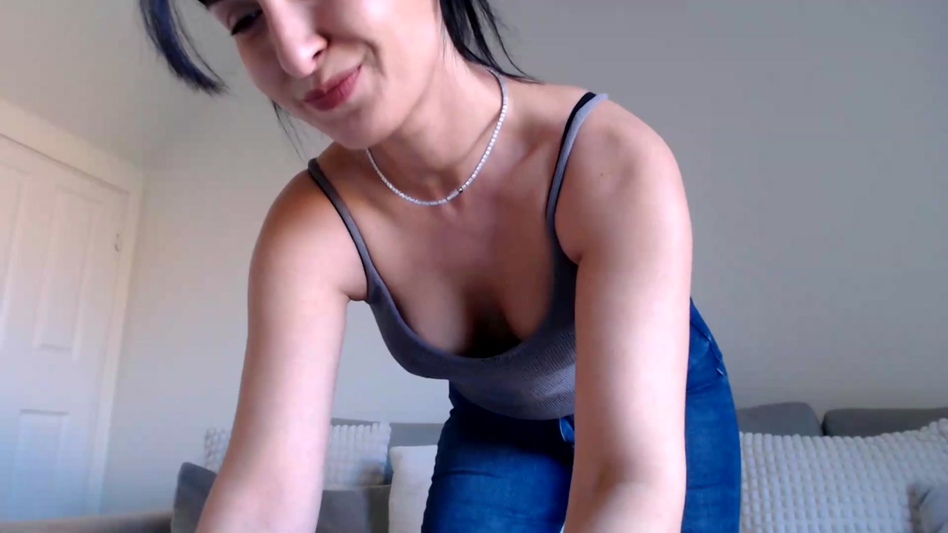 Gallery image thumbnail from LavIson's myfreecams stream on, 03/19/2025, 11:02 image 12 of 20