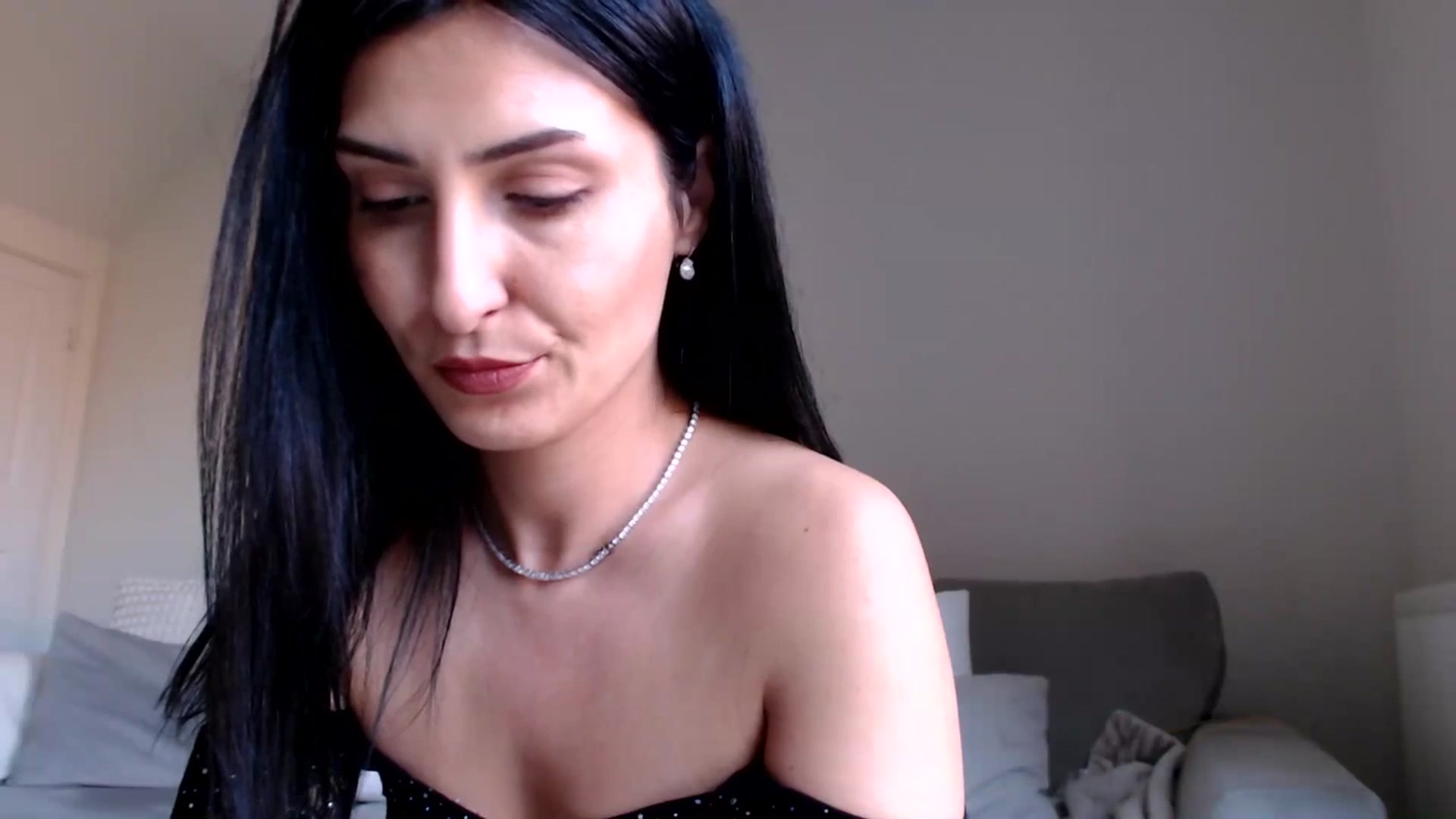 Gallery image thumbnail from LavIson's myfreecams stream on, 03/19/2025, 14:11 image 7 of 20