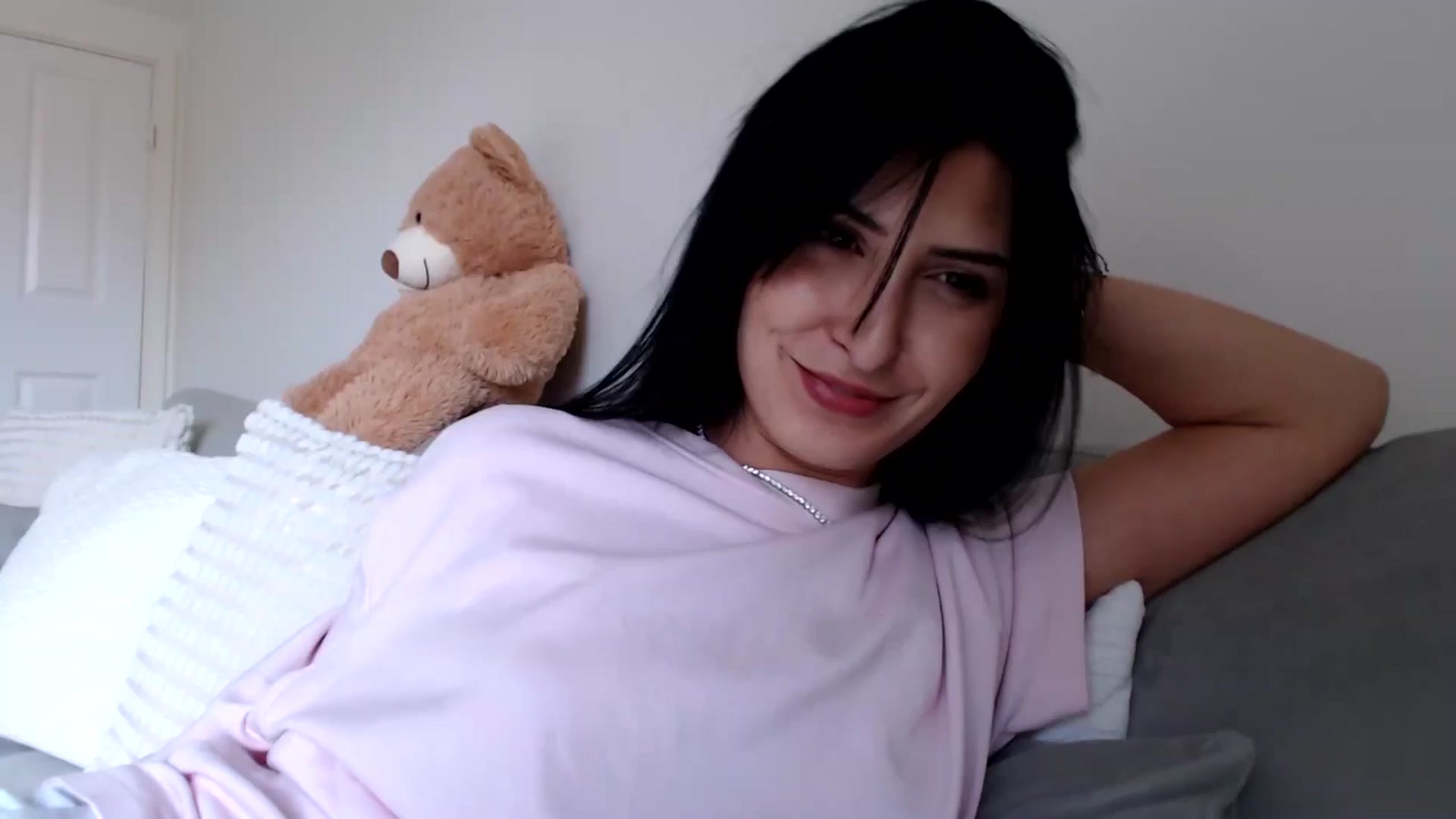 Gallery image thumbnail from LavIson's myfreecams stream on, 03/19/2025, 15:24 image 1 of 20