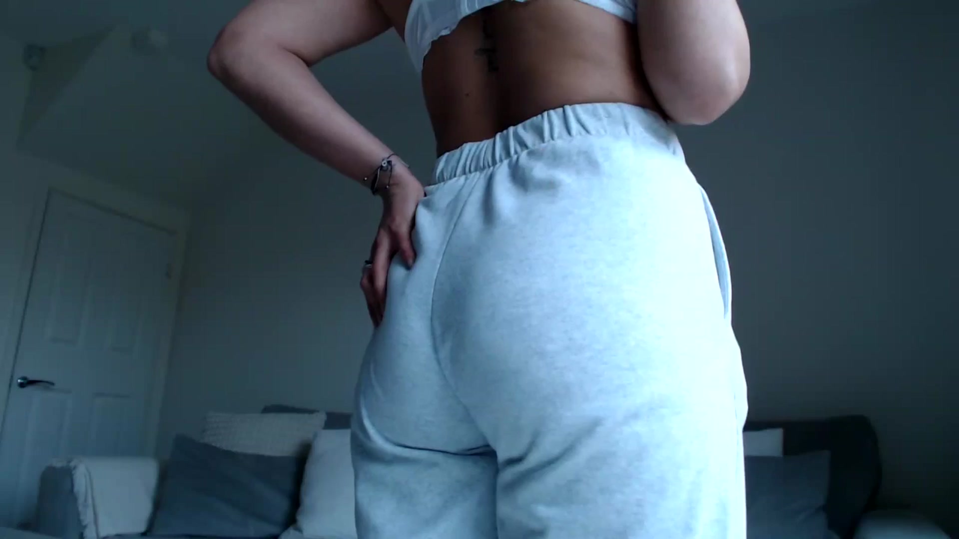 Gallery image thumbnail from LavIson's myfreecams stream on, 03/19/2025, 15:24 image 13 of 20