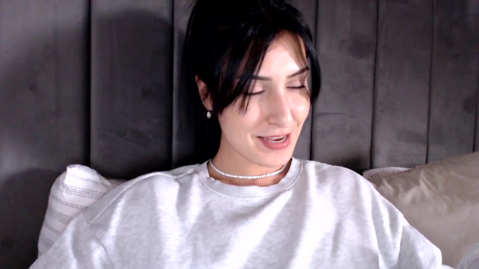 Gallery image thumbnail from LavIson's myfreecams stream on, 03/19/2025, 16:47 image 2 of 20