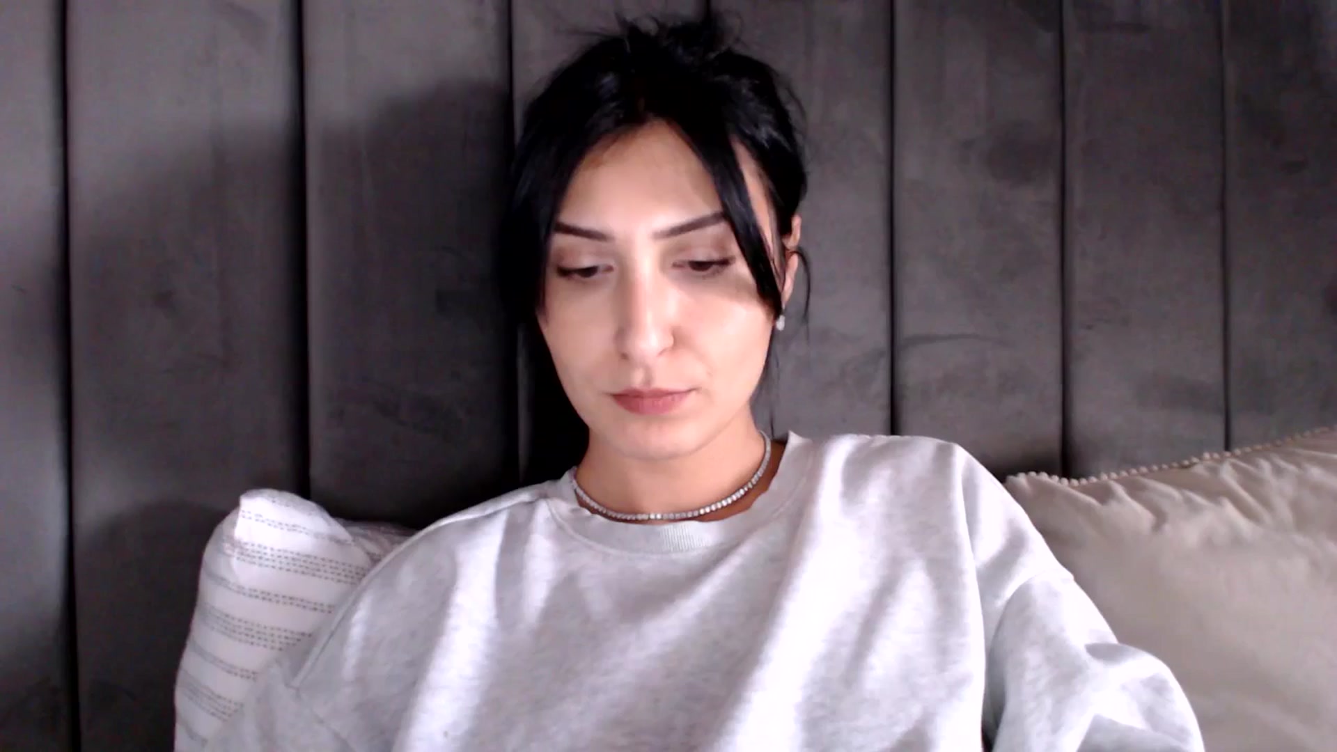 Gallery image thumbnail from LavIson's myfreecams stream on, 03/19/2025, 16:47 image 1 of 20