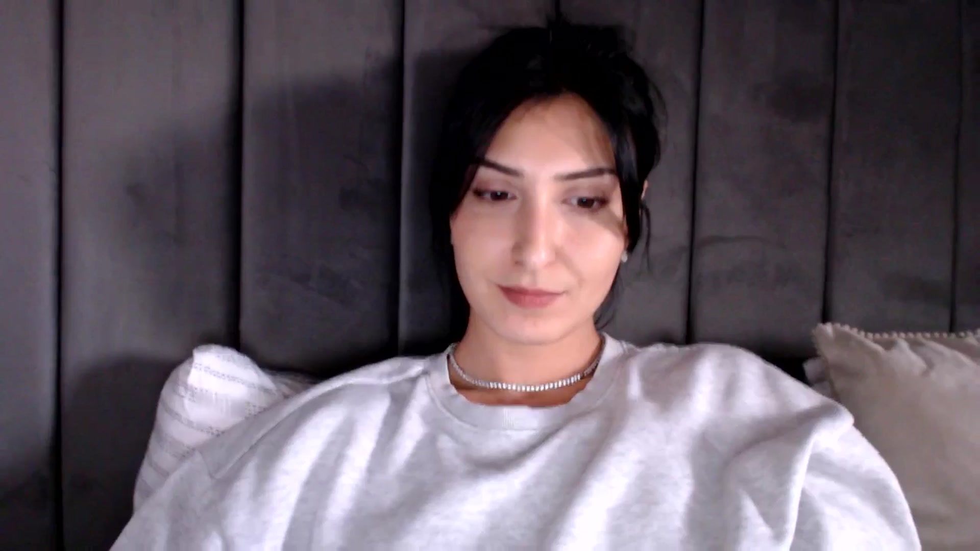 Gallery image thumbnail from LavIson's myfreecams stream on, 03/19/2025, 16:47 image 10 of 20