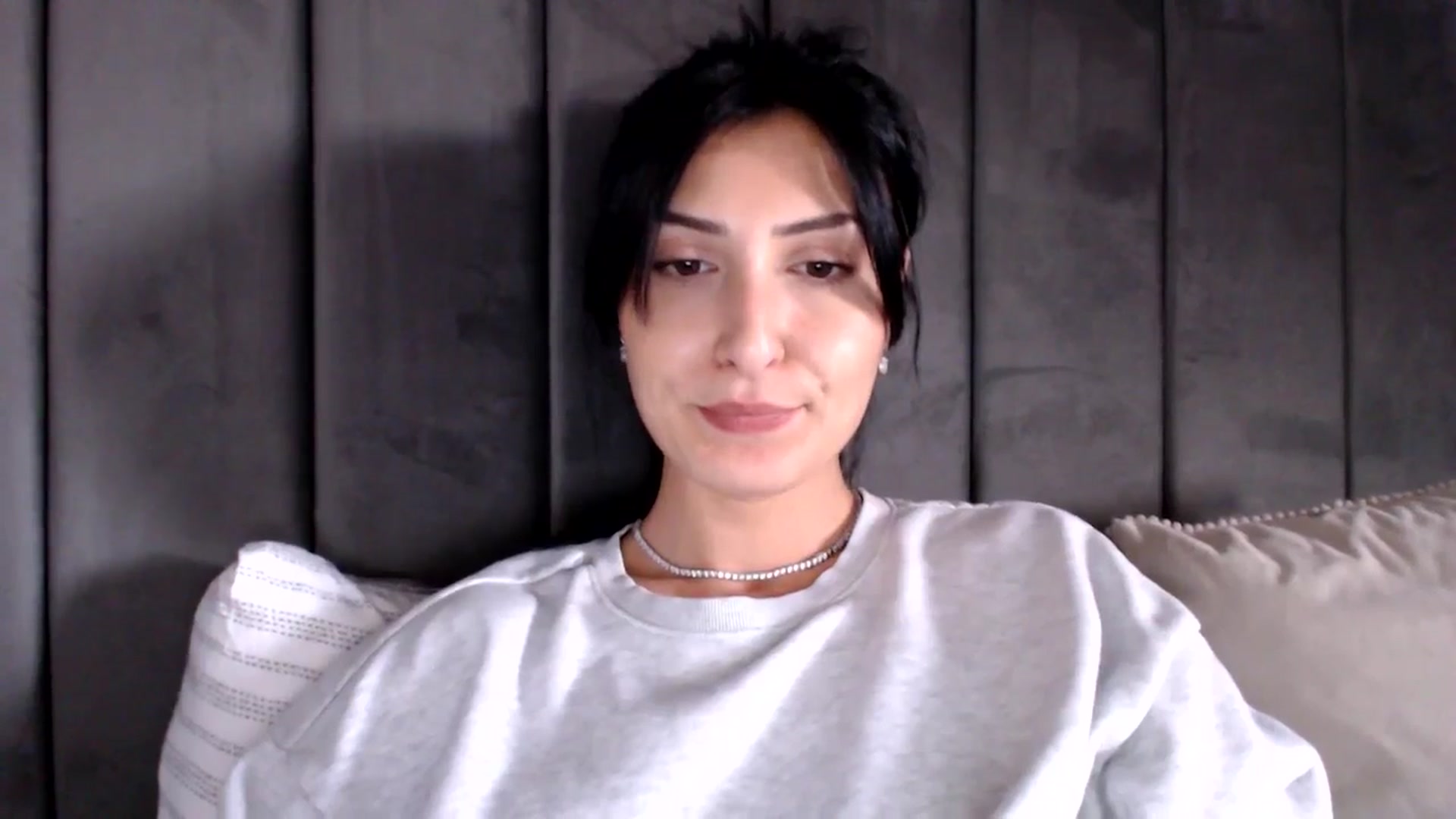 Gallery image thumbnail from LavIson's myfreecams stream on, 03/19/2025, 16:47 image 4 of 20