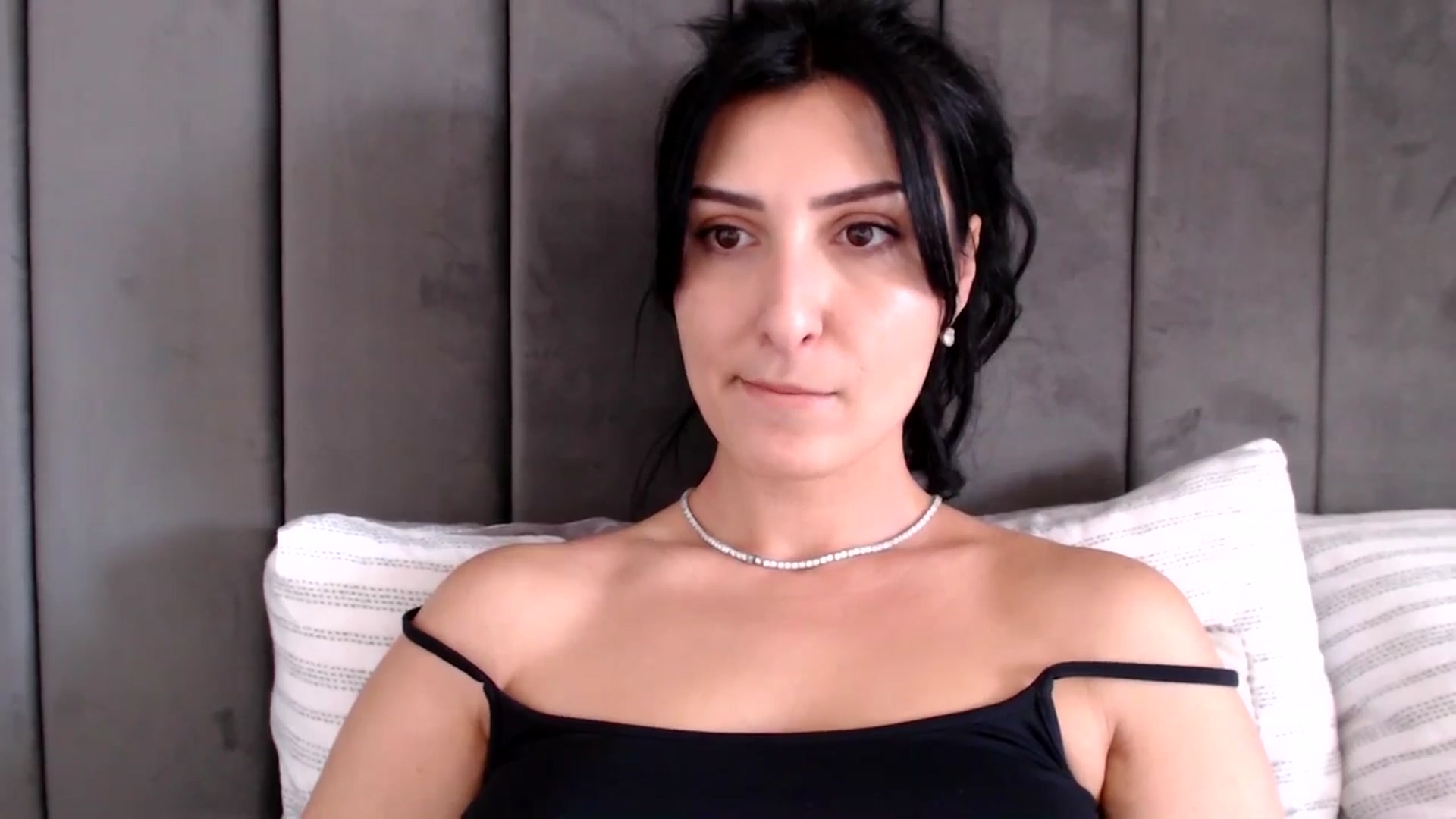 Gallery image thumbnail from LavIson's myfreecams stream on, 03/20/2025, 10:26 image 17 of 20