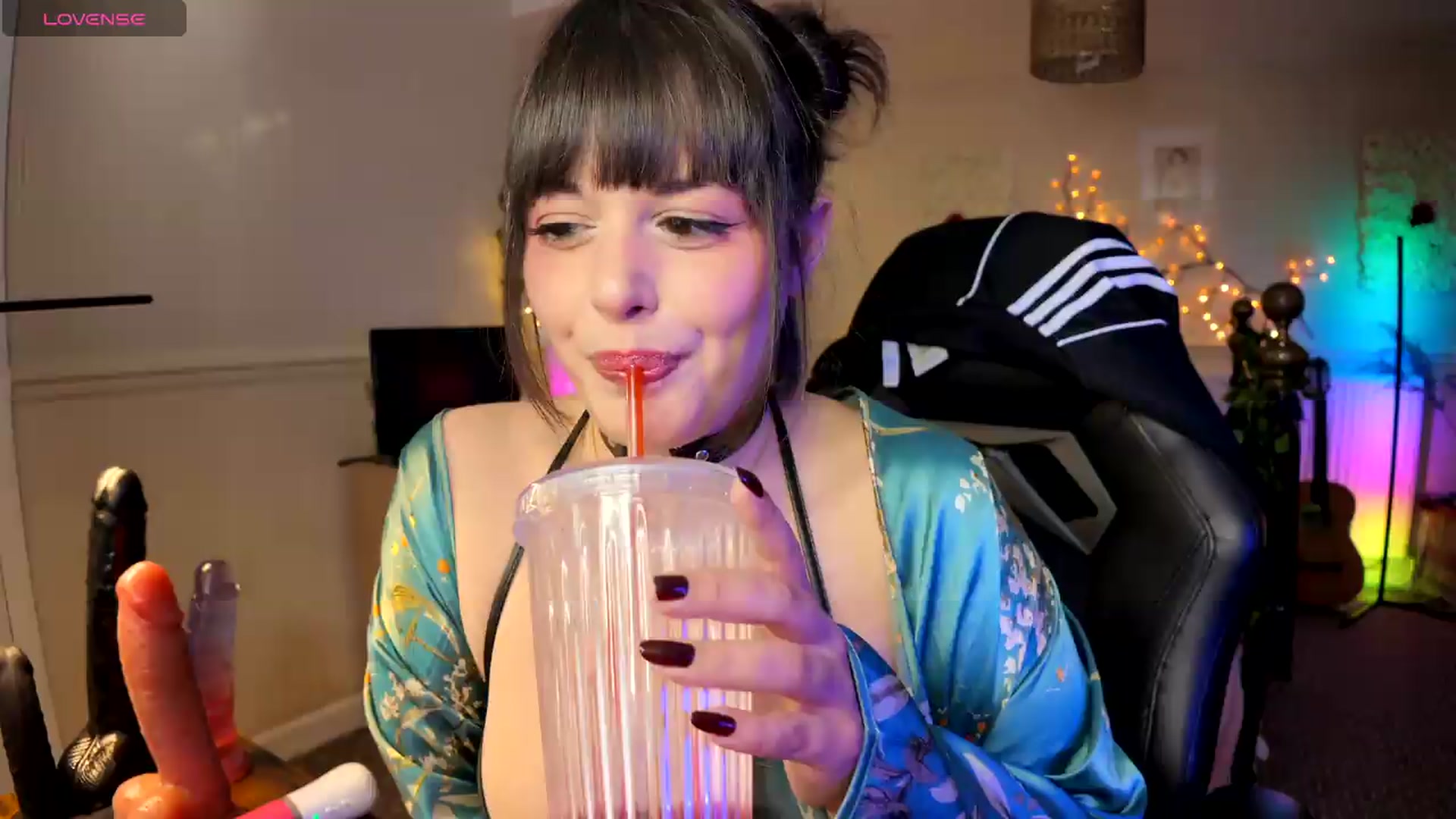 Gallery image thumbnail from Lavenderrzz's myfreecams stream on, 06/08/2026, 17:04 image 16 of 20